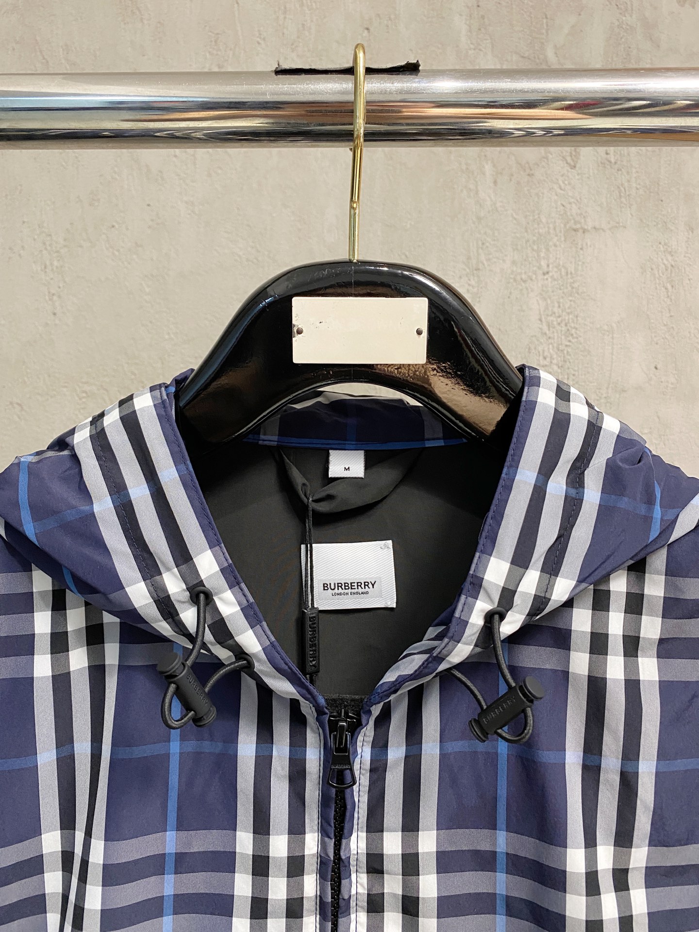 上新独家正品 ，Burb 秋冬新品蓝色格纹连帽运动夹克外套，原版购入.老客懂货的来 正品工艺单 ，外面小