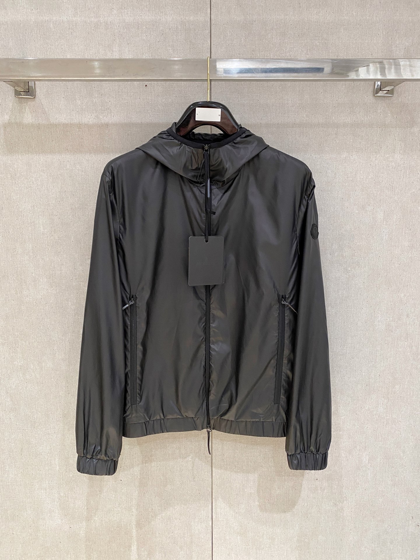 新一季Moncl 蒙口 春夏新品 Algobia男士连帽夹克风衣外套 原版购入七千九 ，Algobid夹