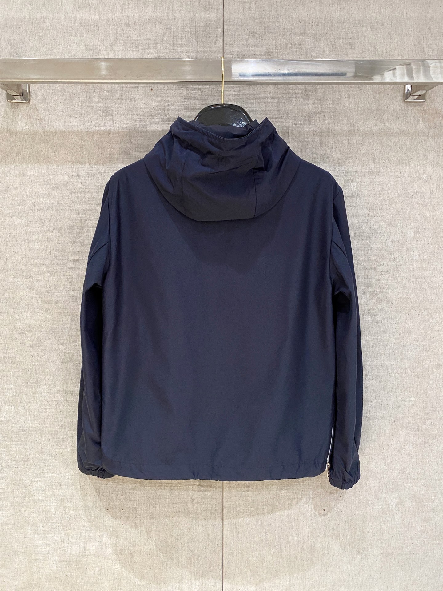 Moncl 春季新款 陆续上新 

不用犹豫品质 、 穿正的闭眼入 
Moncler/蒙口 男士系列 织