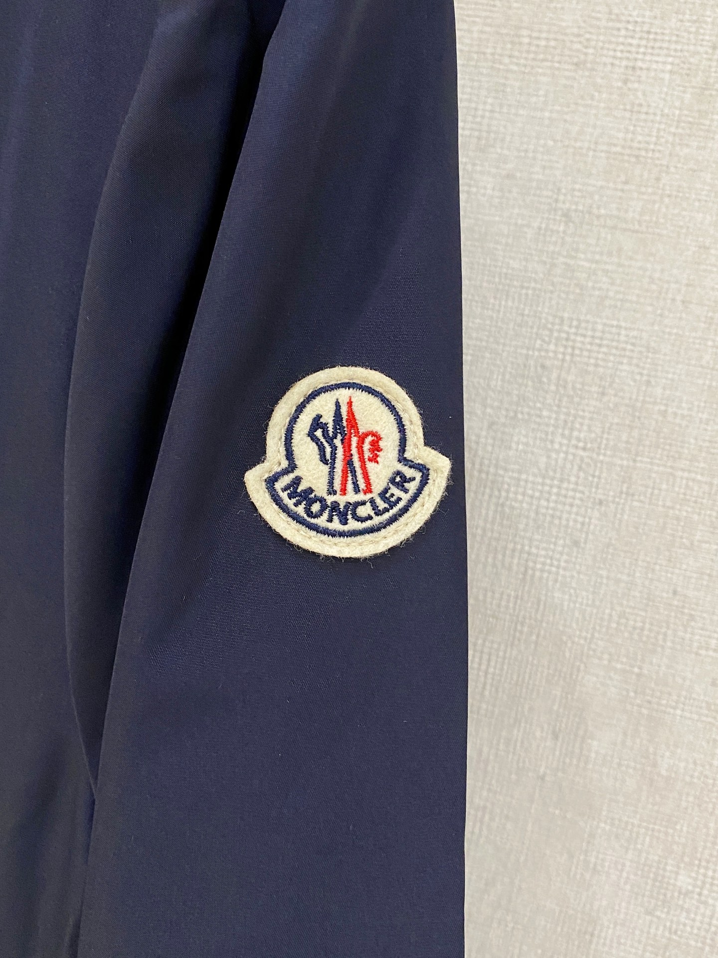 Moncl 春季新款 陆续上新 

不用犹豫品质 、 穿正的闭眼入 
Moncler/蒙口 男士系列 织