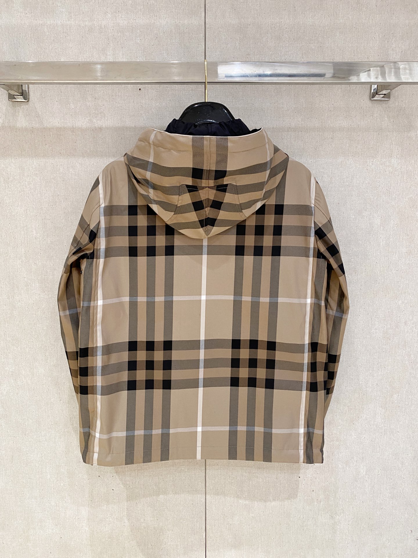 bu细节精致到你每一个不会注意到的地方 ，第一批正品大货首发，看中即定，辅料可以随便参考咱们的详细图片，