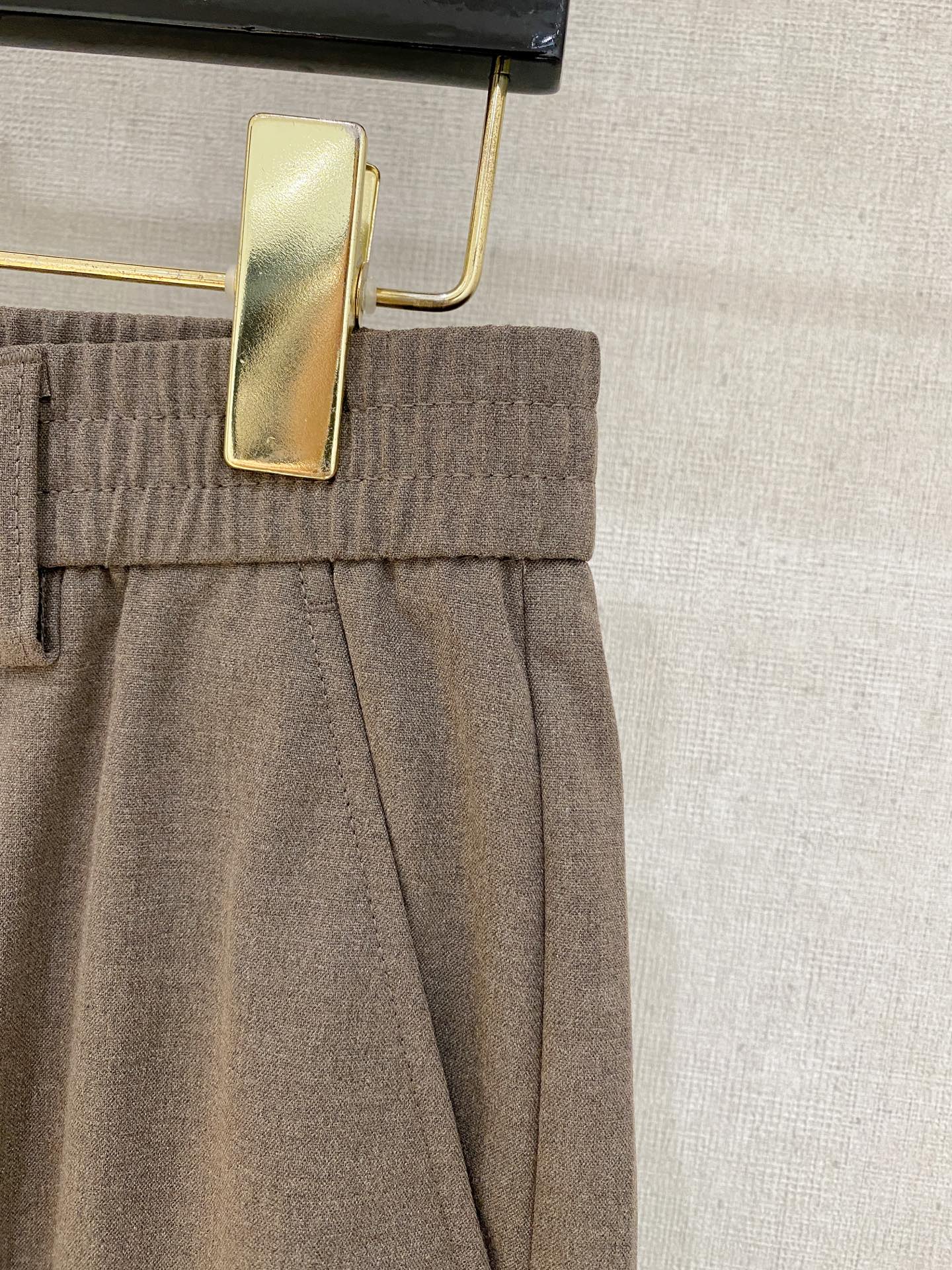 。kiton 2025秋冬新款套装 走秀款 定制原版面料   搭配夹克版型设计 非常洋气 版型超好不易褶