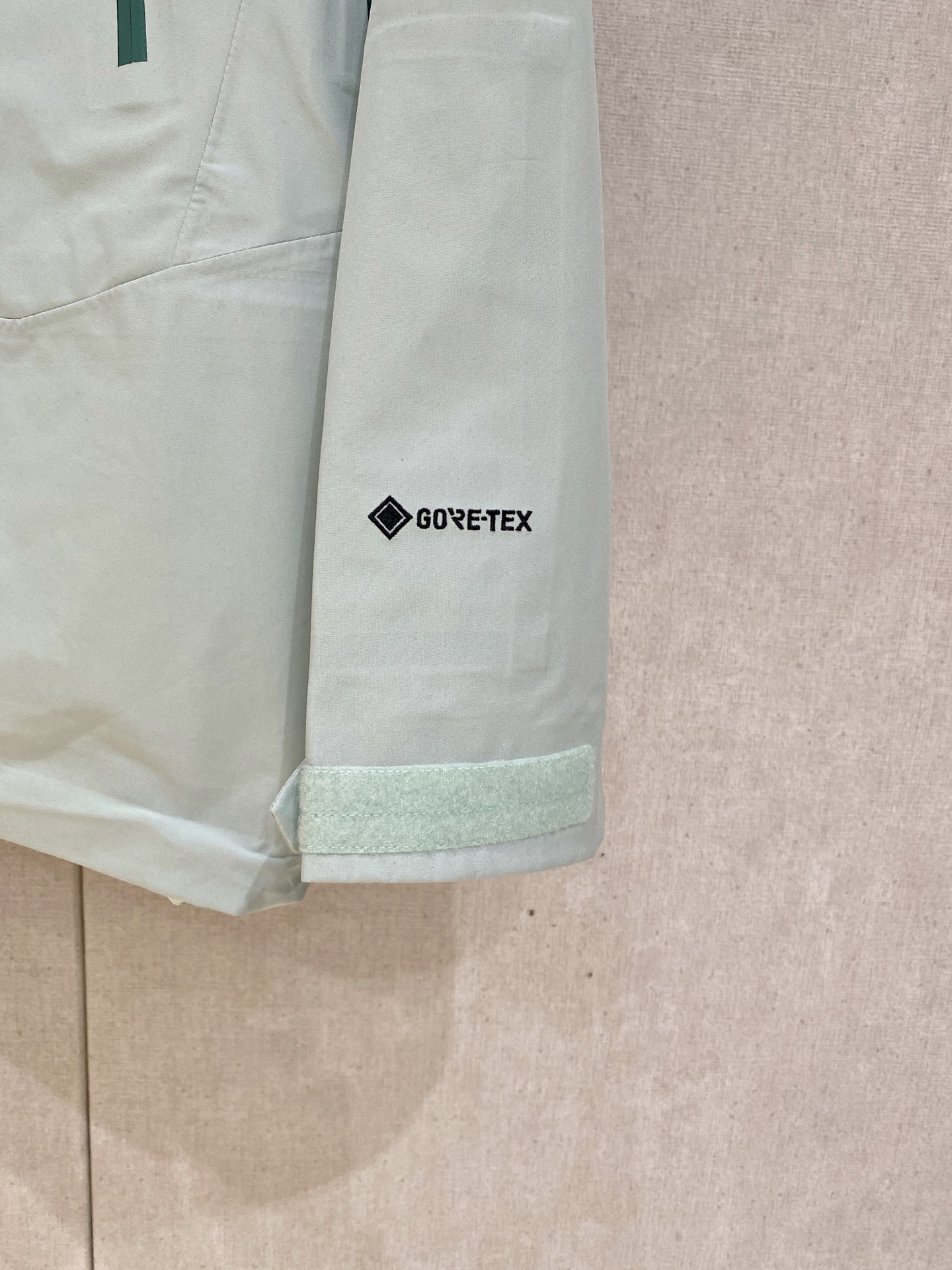 🔥🔥🔥🔥🔥市场独家一比一高版【中国硬壳KA,ILAS凯石 MONT X全天候硬壳GTX防水登山】独家货源