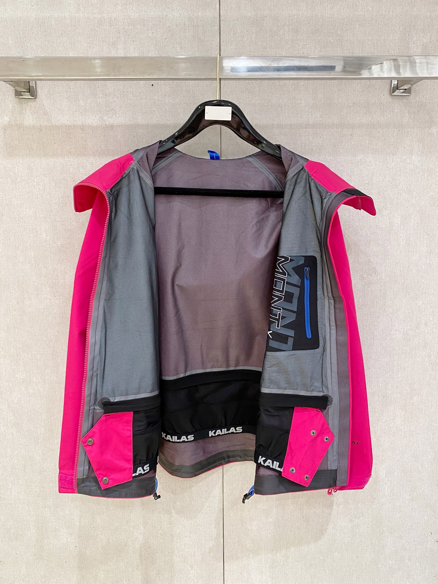 🔥🔥🔥🔥🔥市场独家一比一高版【中国硬壳KA,ILAS凯石 MONT X全天候硬壳GTX防水登山】独家货源