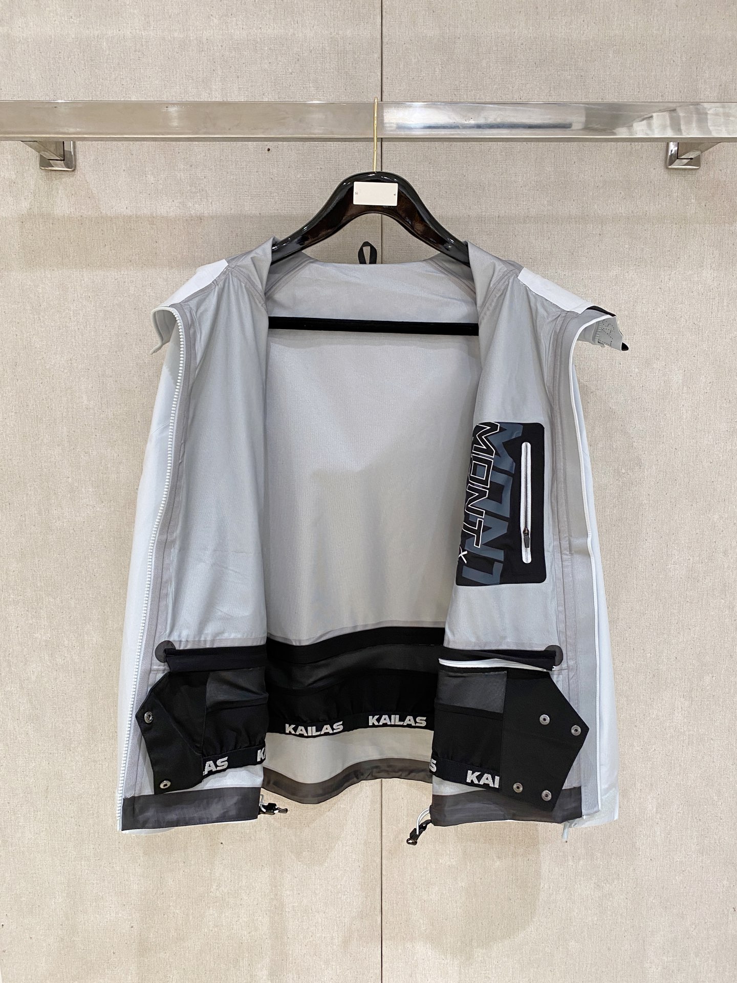 🔥🔥🔥🔥🔥市场独家一比一高版【中国硬壳KA,ILAS凯石 MONT X全天候硬壳GTX防水登山】独家货源