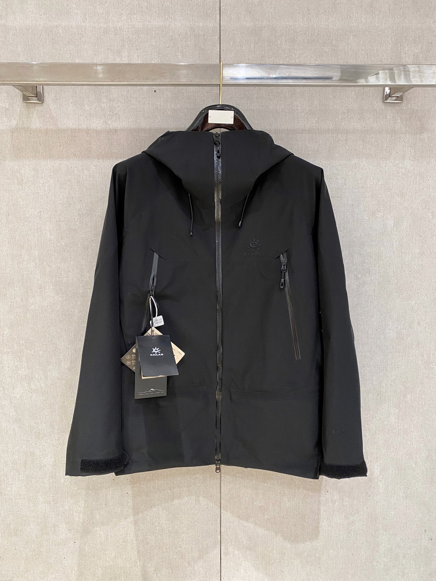 🔥🔥🔥🔥🔥市场独家一比一高版【中国硬壳KA,ILAS凯石 MONT X全天候硬壳GTX防水登山】独家货源