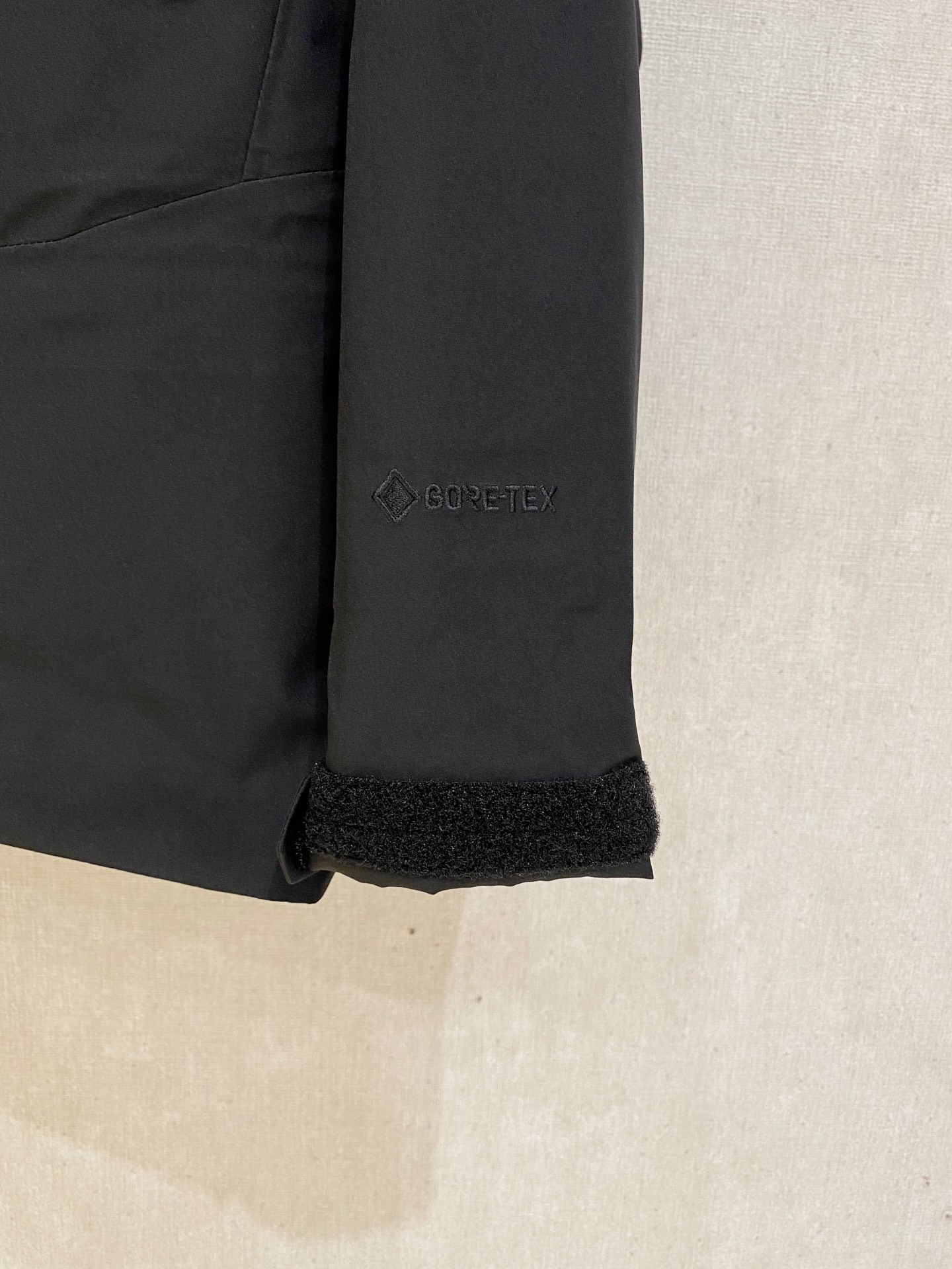 🔥🔥🔥🔥🔥市场独家一比一高版【中国硬壳KA,ILAS凯石 MONT X全天候硬壳GTX防水登山】独家货源