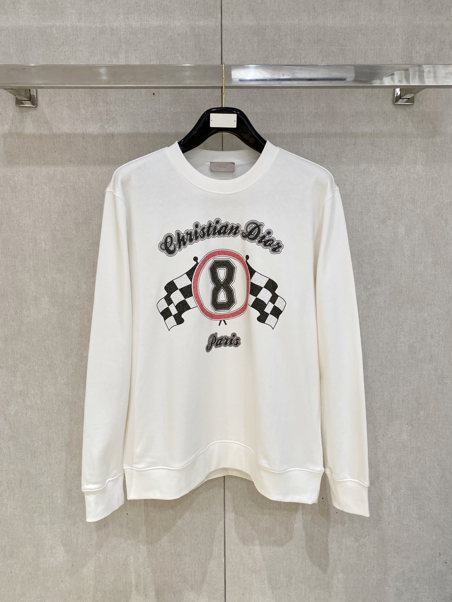 NO:566725,Dior Homme FW new autumn and winter basic casual pullover sweatshirt, a must-have style for high-end temperament types, a single product with great accent and charm!  The details are exquisite, the appearance is first-class, and the fashionable loose cut can be perfectly worn by both men and women. It is excellent whether worn inside or alone. It is a sweatshirt that can easily highlight your temperament and taste!  Same style for men and women, sizes M-XXL, dior, dior, hoodie, sweatshirts, alexander wang19860909Dior Homme 迪奥·桀傲 FW秋冬新品 基础款休闲套头卫衣,高端气质型必入的极品款式,一款极具腔调感与魅力的单品！ 细节精致考究,品相一流,时尚宽松型剪裁,男女皆可完美驾驭,无论内搭还是单穿都非常出色,上身极易凸显气质和品位的一款卫衣！ 男女同款 尺码M-XXL,,dior,dior,hoodie,sweatshirts,alexander wang,Men's clothing