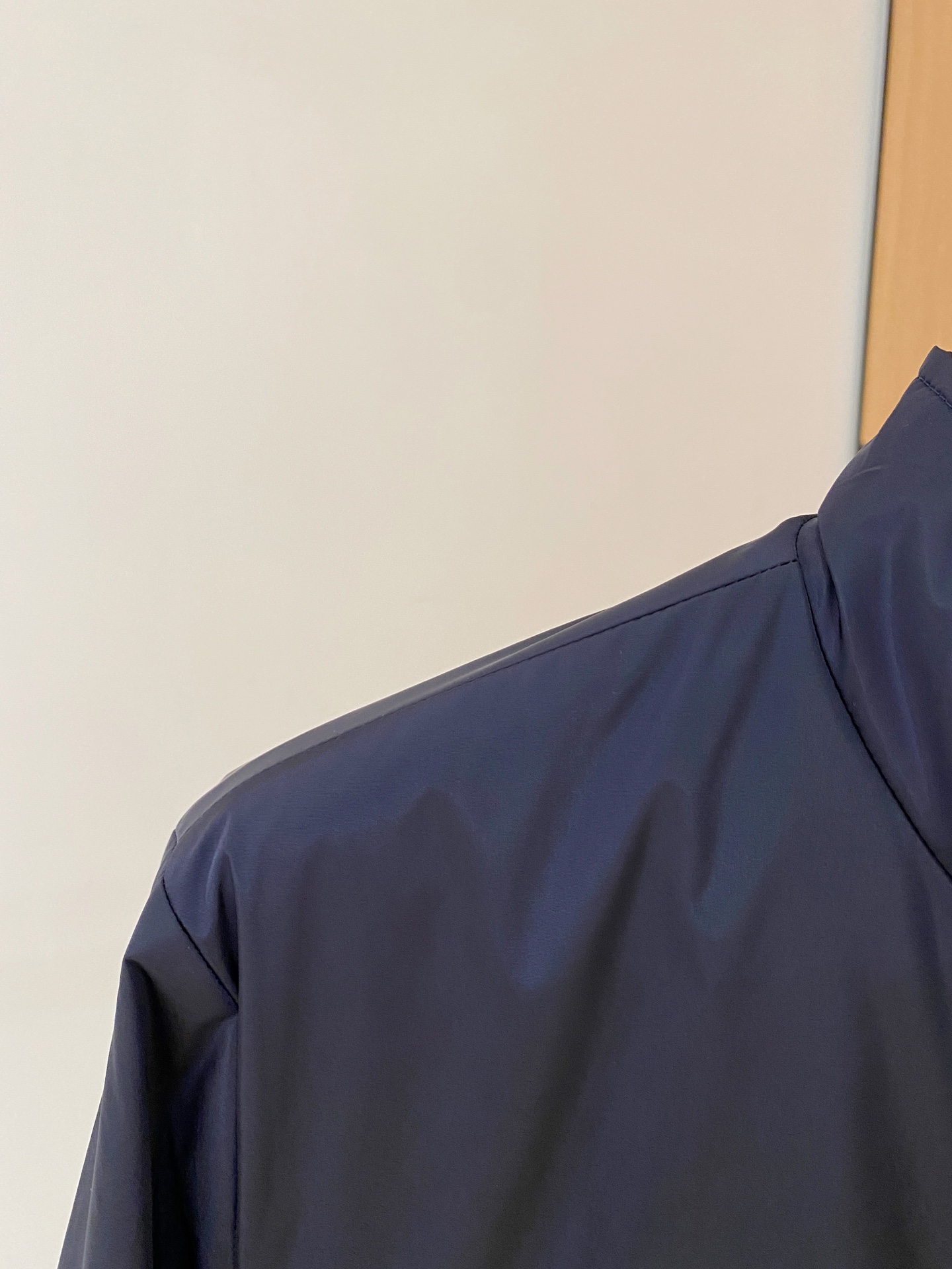 2025ss秋冬新款系列🆕P家休闲翻领夹克外套 🧥专柜同步发售 超高工艺的风衣外套 休闲时尚 进口记忆聚