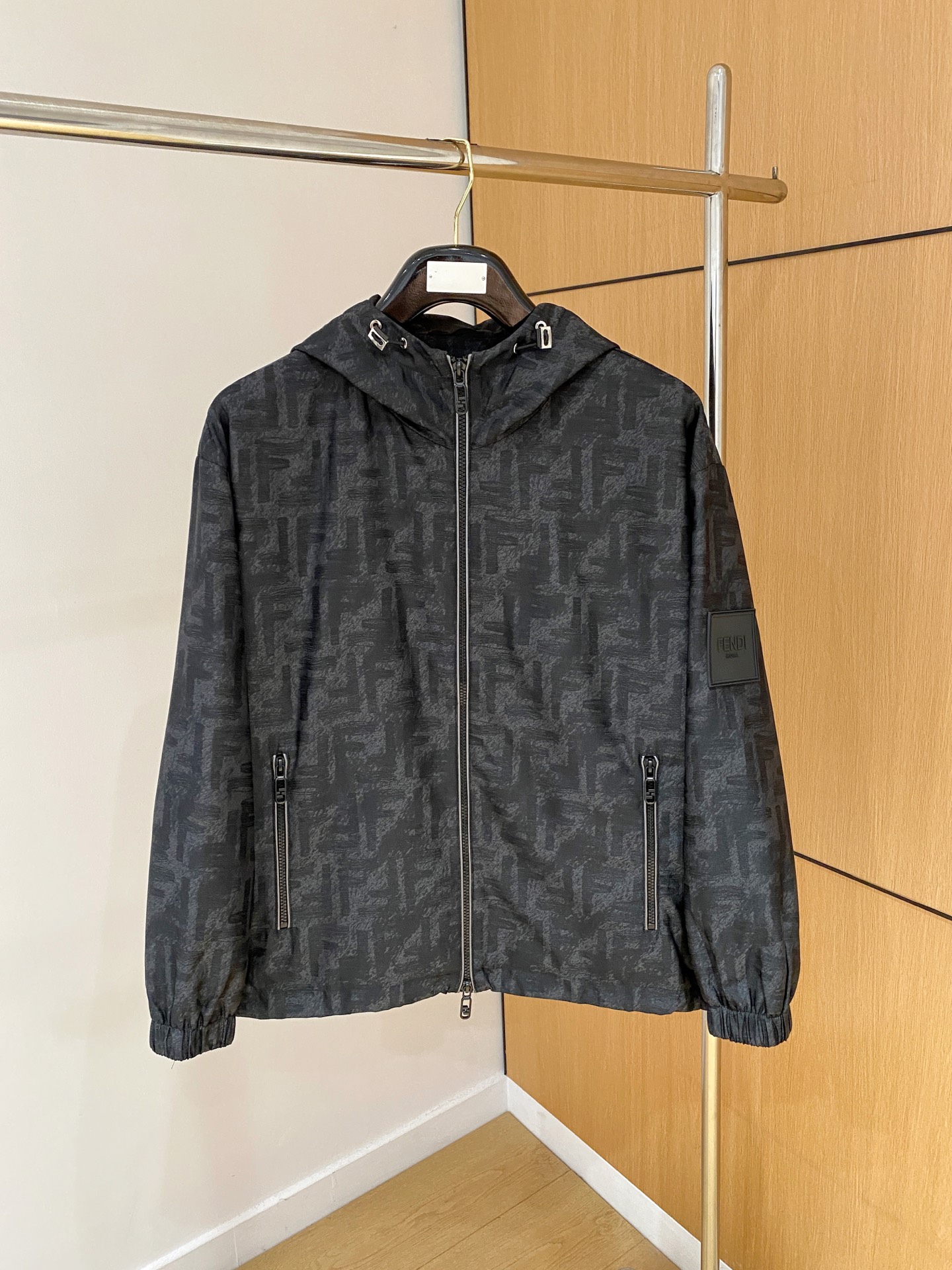 2025ss秋冬新款系列🆕F家休闲连帽夹克外套 🧥专柜同步发售 超高工艺的风衣外套 休闲时尚 精选进口高