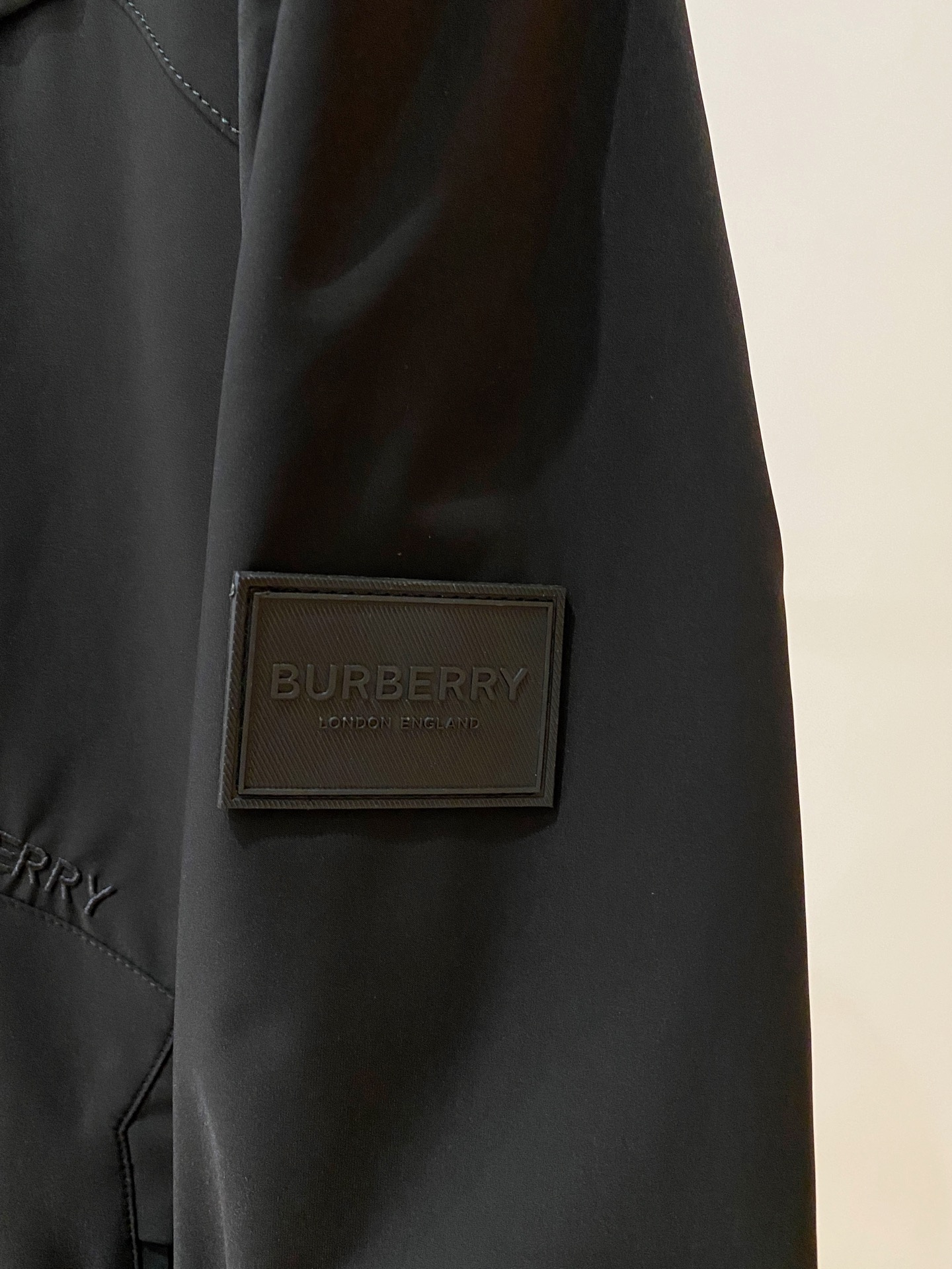 2025ss秋冬新款系列🆕战马家休闲连帽夹克外套 🧥专柜同步发售 超高工艺的风衣外套 休闲时尚 进口记忆