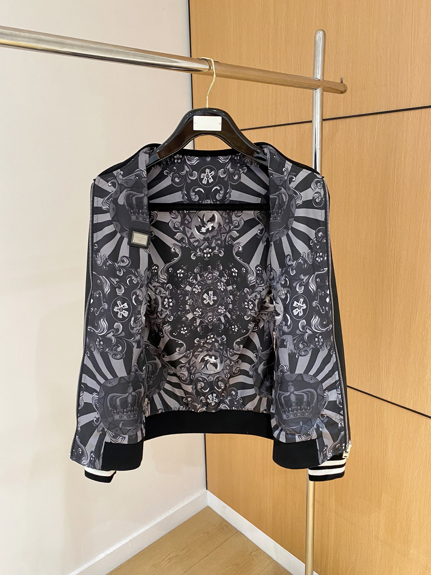 2025ss秋冬新款系列🆕杜嘉班纳休闲夹克外套双面穿 🧥专柜同步发售 超高工艺的风衣外套 休闲时尚 进口