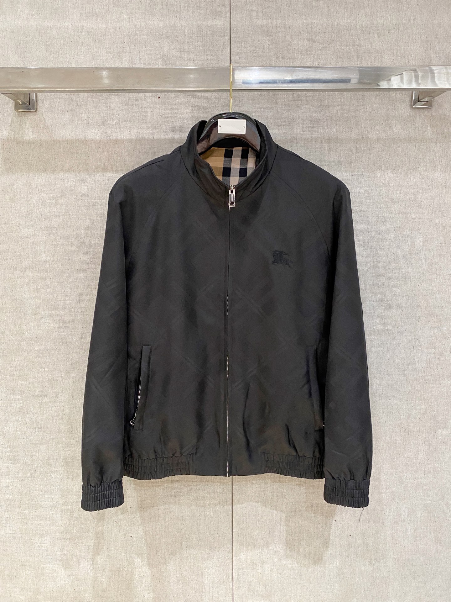 2025ss秋冬新款系列🆕战马家休闲夹克外套 🧥专柜同步发售 超高工艺的风衣外套 休闲时尚 精选进口面料