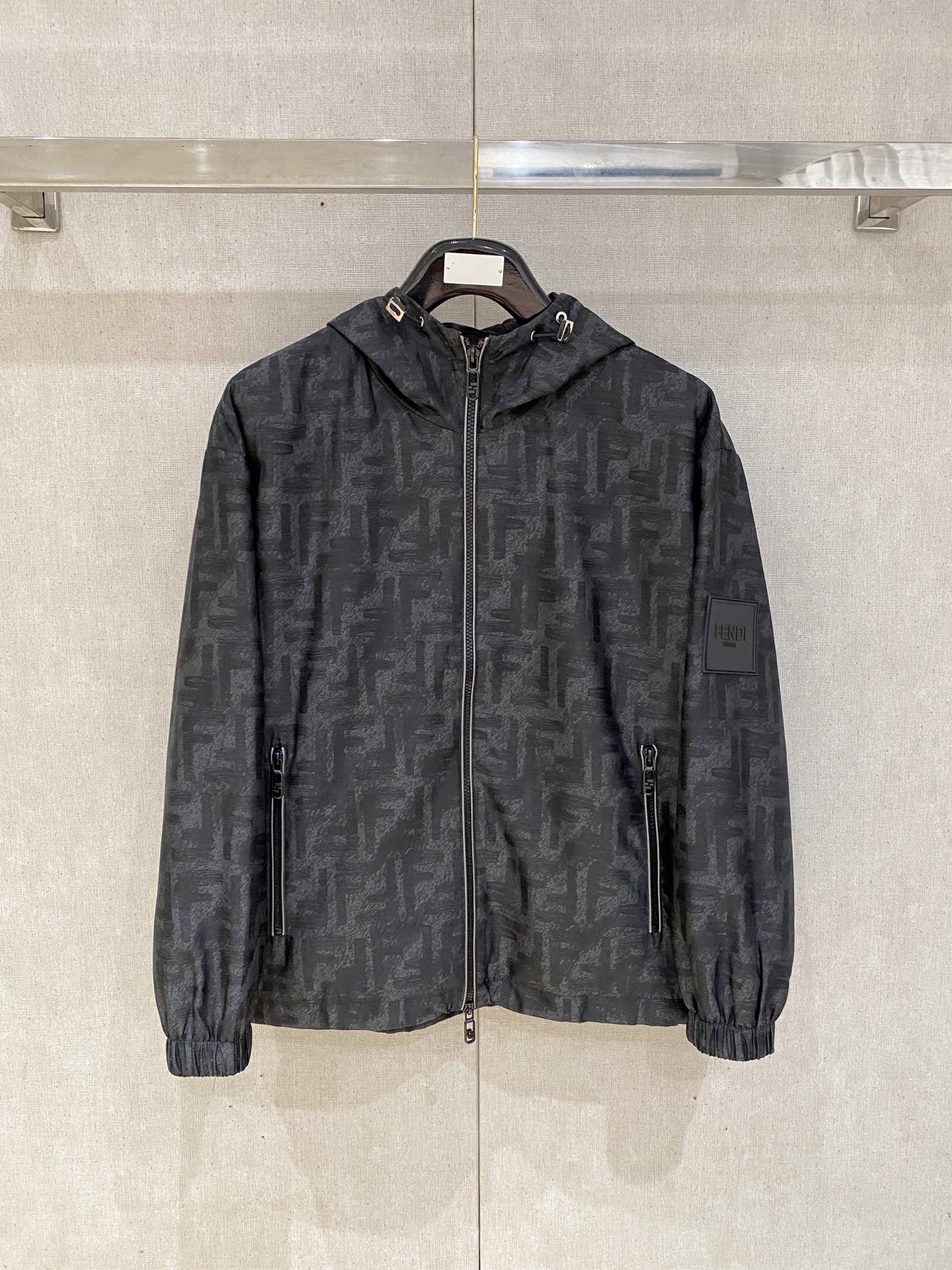 2025ss秋冬新款系列🆕F家休闲连帽夹克外套 🧥专柜同步发售 超高工艺的风衣外套 休闲时尚 精选进口高