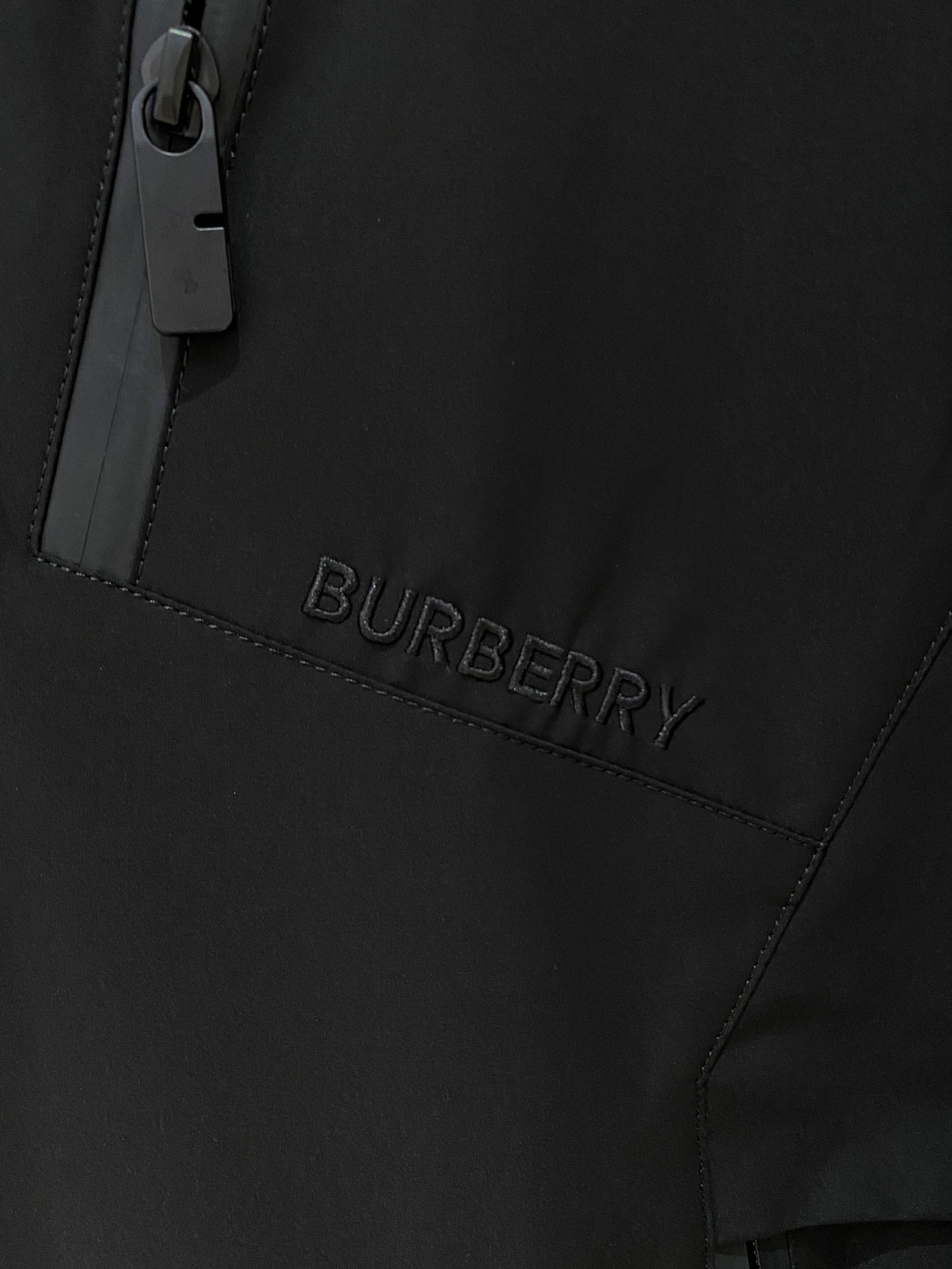 2025ss秋冬新款系列🆕战马家休闲连帽夹克外套 🧥专柜同步发售 超高工艺的风衣外套 休闲时尚 进口记忆