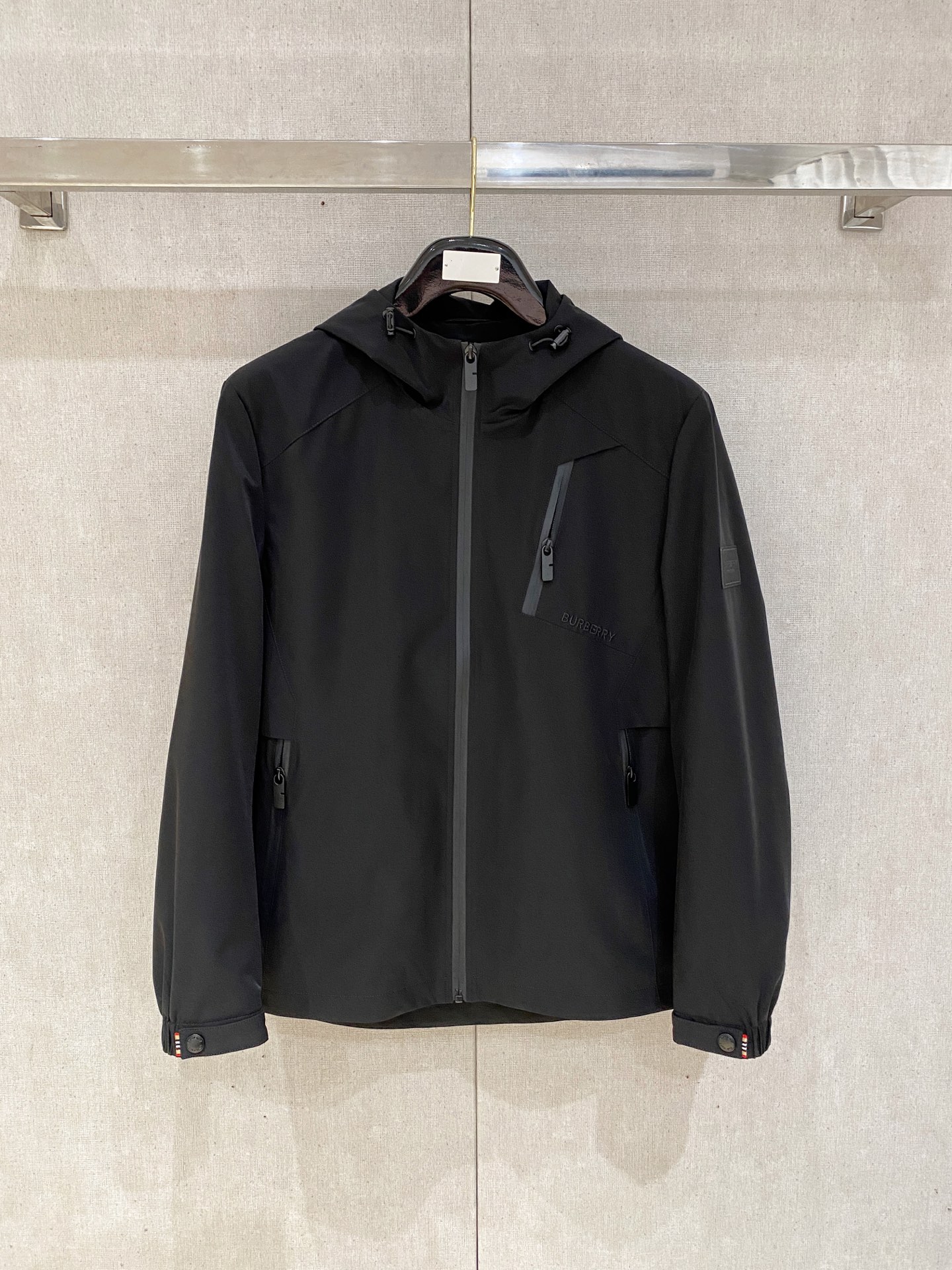 2025ss秋冬新款系列🆕战马家休闲连帽夹克外套 🧥专柜同步发售 超高工艺的风衣外套 休闲时尚 进口记忆