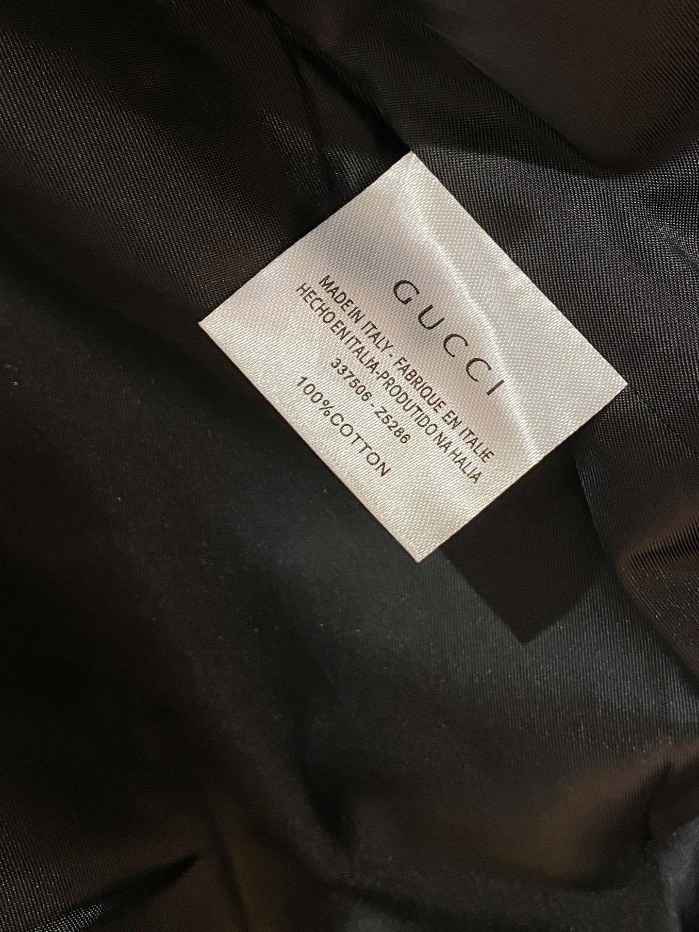 Luxury Men's Black Hooded Windbreaker Jacket with Brand Logo 9 i1755787540319 4868 0 7