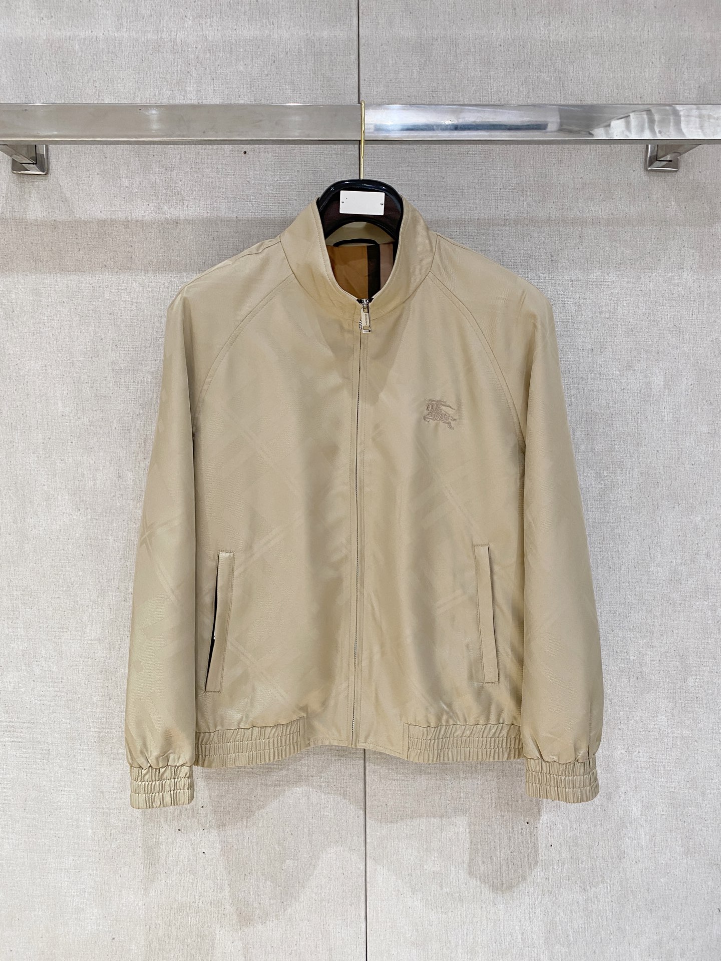 2025ss秋冬新款系列🆕战马家休闲夹克外套 🧥专柜同步发售 超高工艺的风衣外套 休闲时尚 精选进口面料