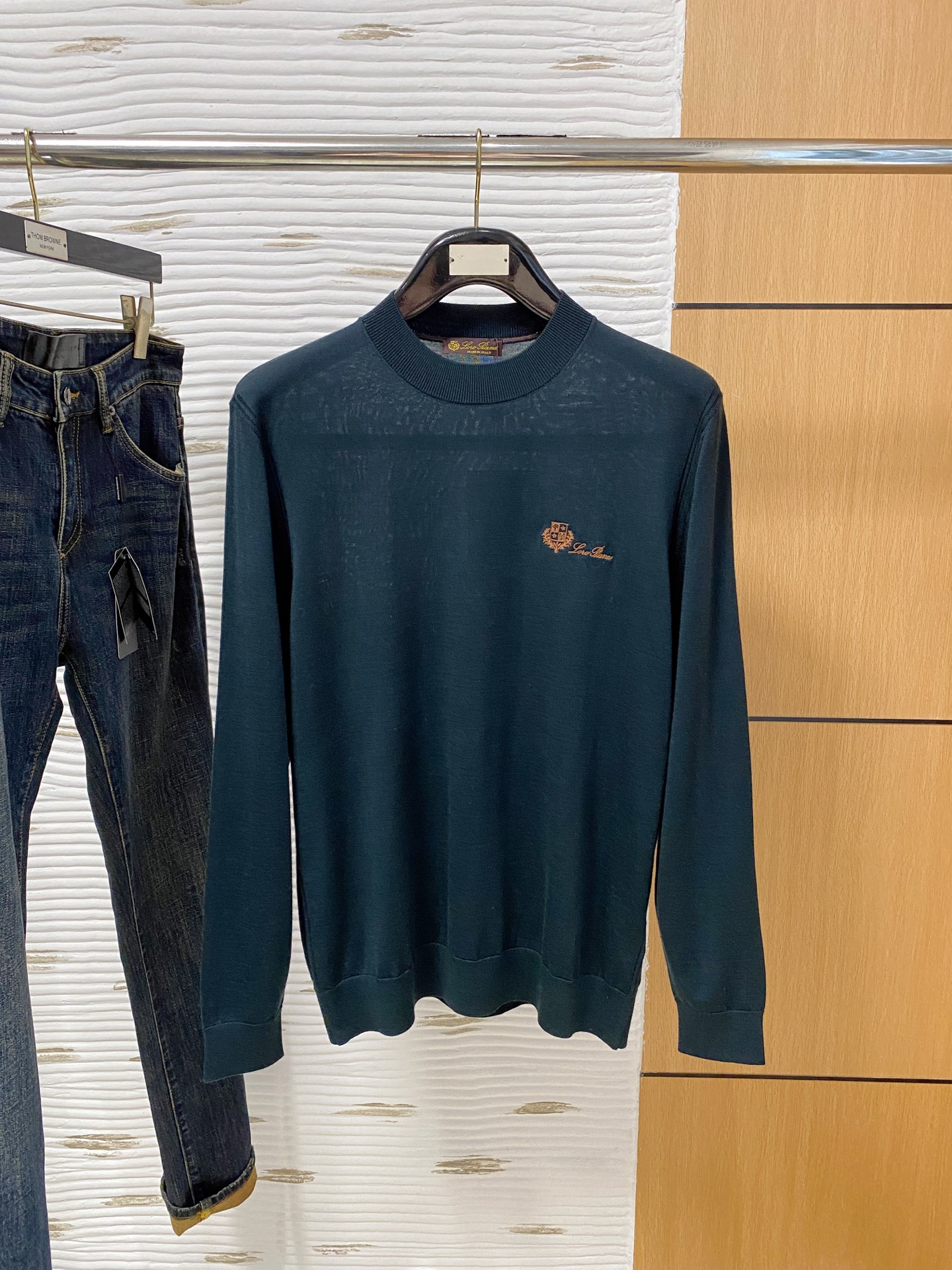  lP🆕。高端100%细美利奴羊毛 保暖更抗起球，秋冬新款高端羊毛套头针织毛衣，时尚刺绣图案提花时尚休闲