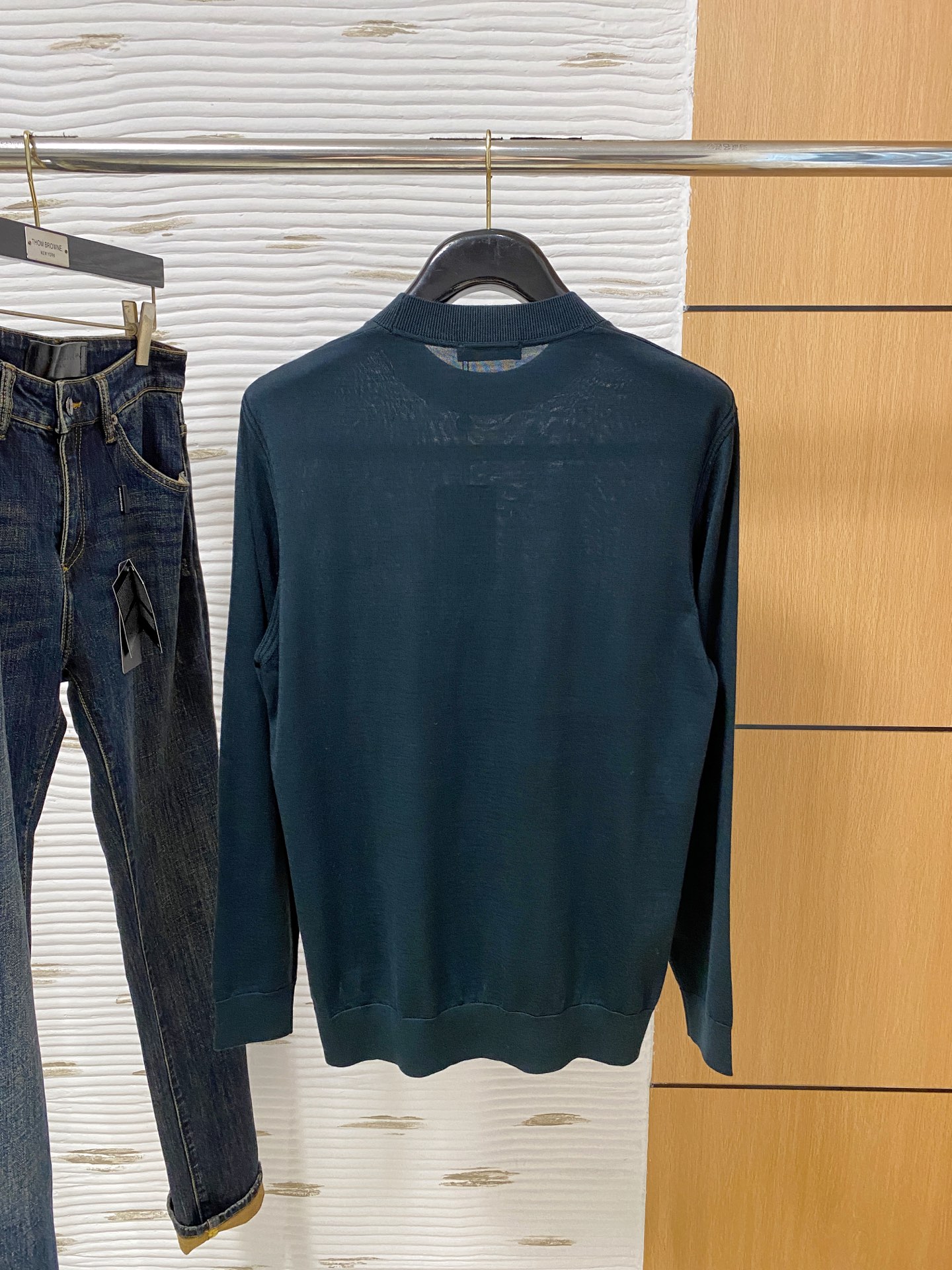  lP🆕。高端100%细美利奴羊毛 保暖更抗起球，秋冬新款高端羊毛套头针织毛衣，时尚刺绣图案提花时尚休闲