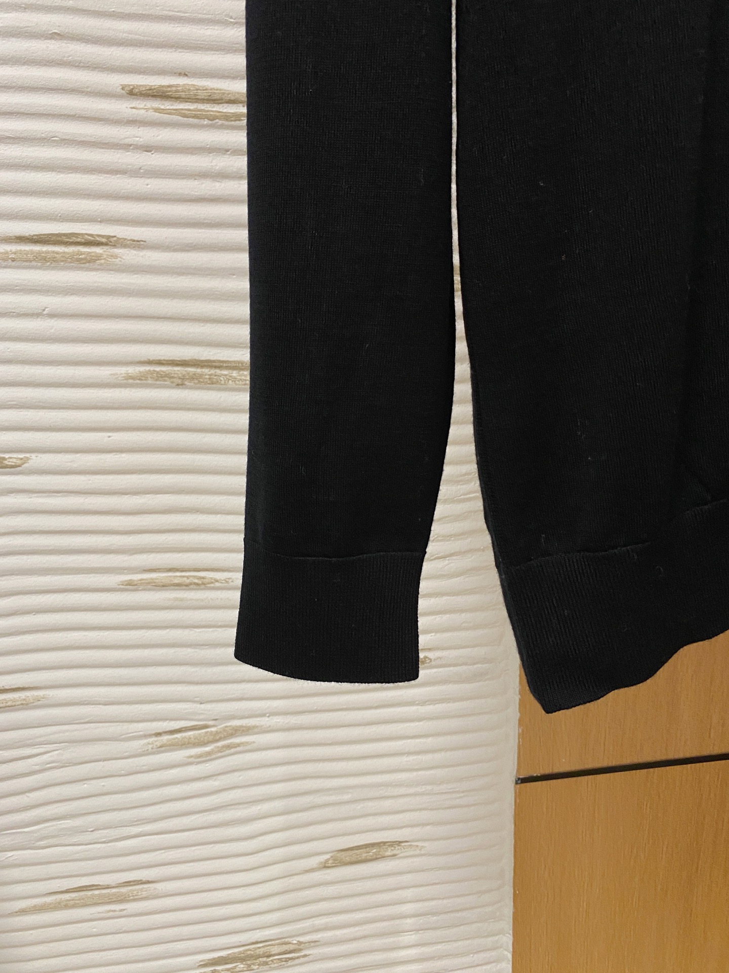  lP🆕。高端100%细美利奴羊毛 保暖更抗起球，秋冬新款高端羊毛套头针织毛衣，时尚刺绣图案提花时尚休闲