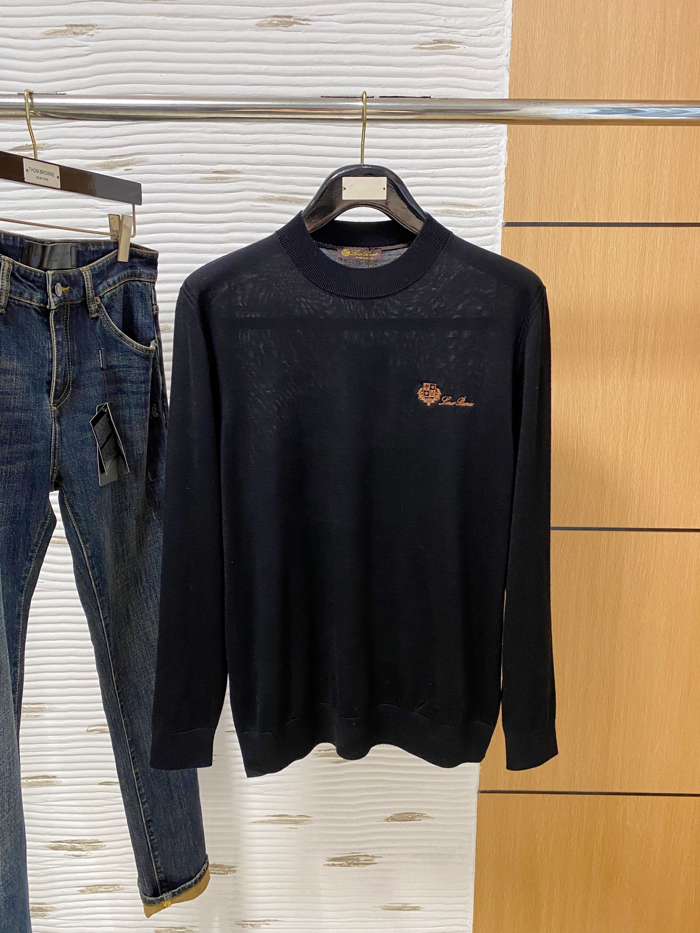  lP🆕。高端100%细美利奴羊毛 保暖更抗起球，秋冬新款高端羊毛套头针织毛衣，时尚刺绣图案提花时尚休闲