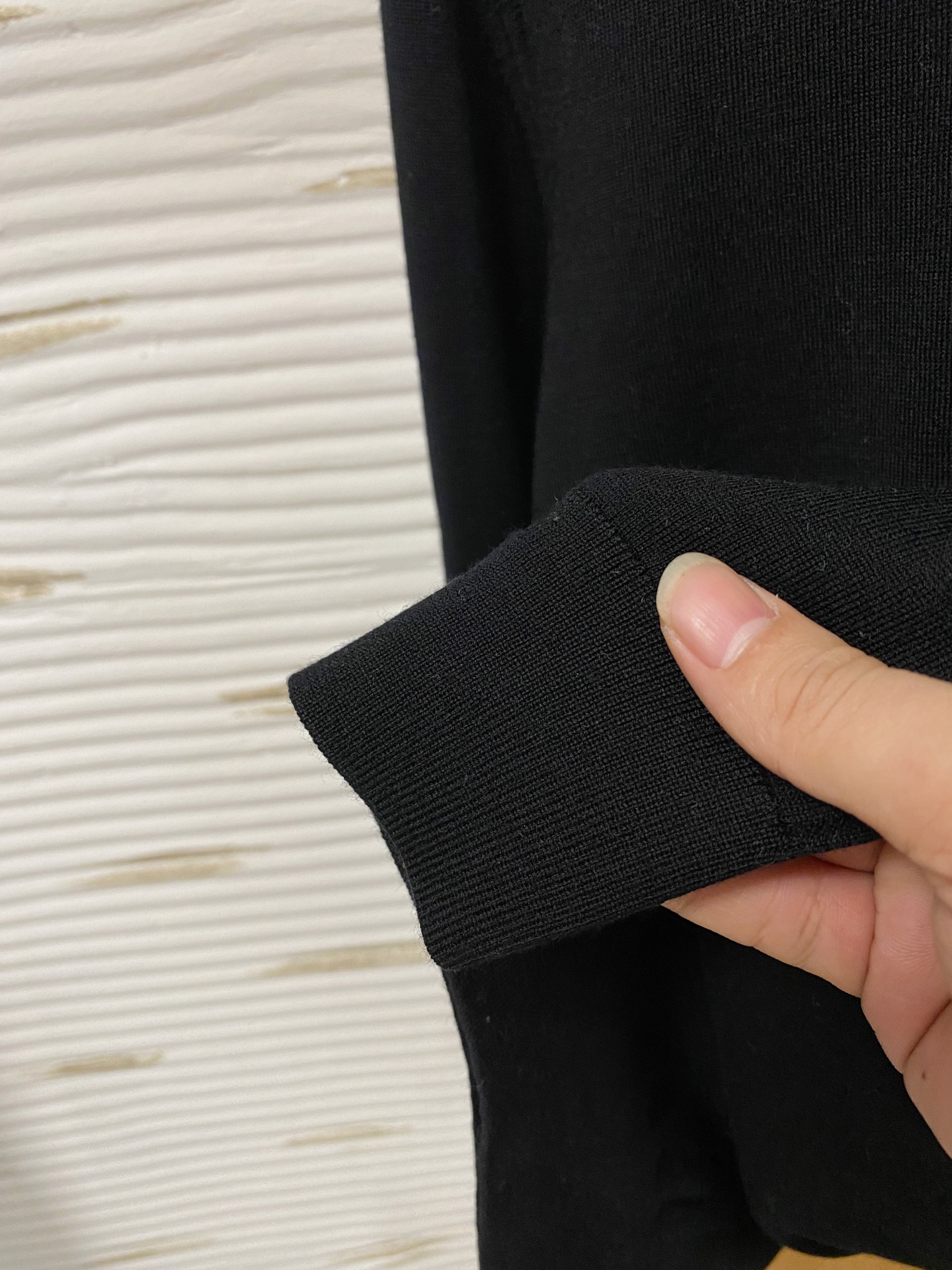  lP🆕。高端100%细美利奴羊毛 保暖更抗起球，秋冬新款高端羊毛套头针织毛衣，时尚刺绣图案提花时尚休闲