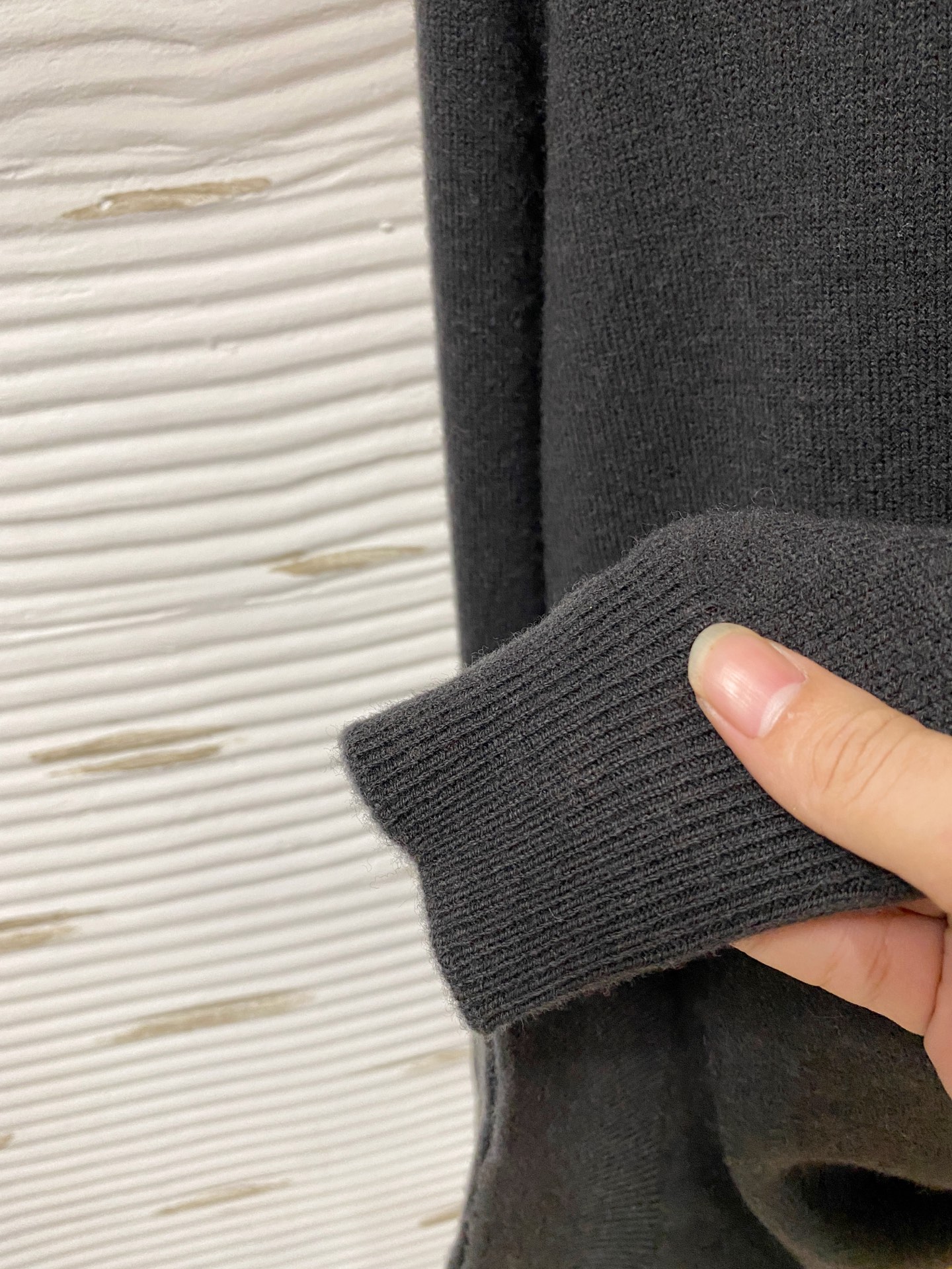 。lP🆕。高端100%美利奴羊毛 保暖更抗起球，秋冬新款高端羊毛套头针织毛衣，时尚刺绣图案提花时尚休闲织