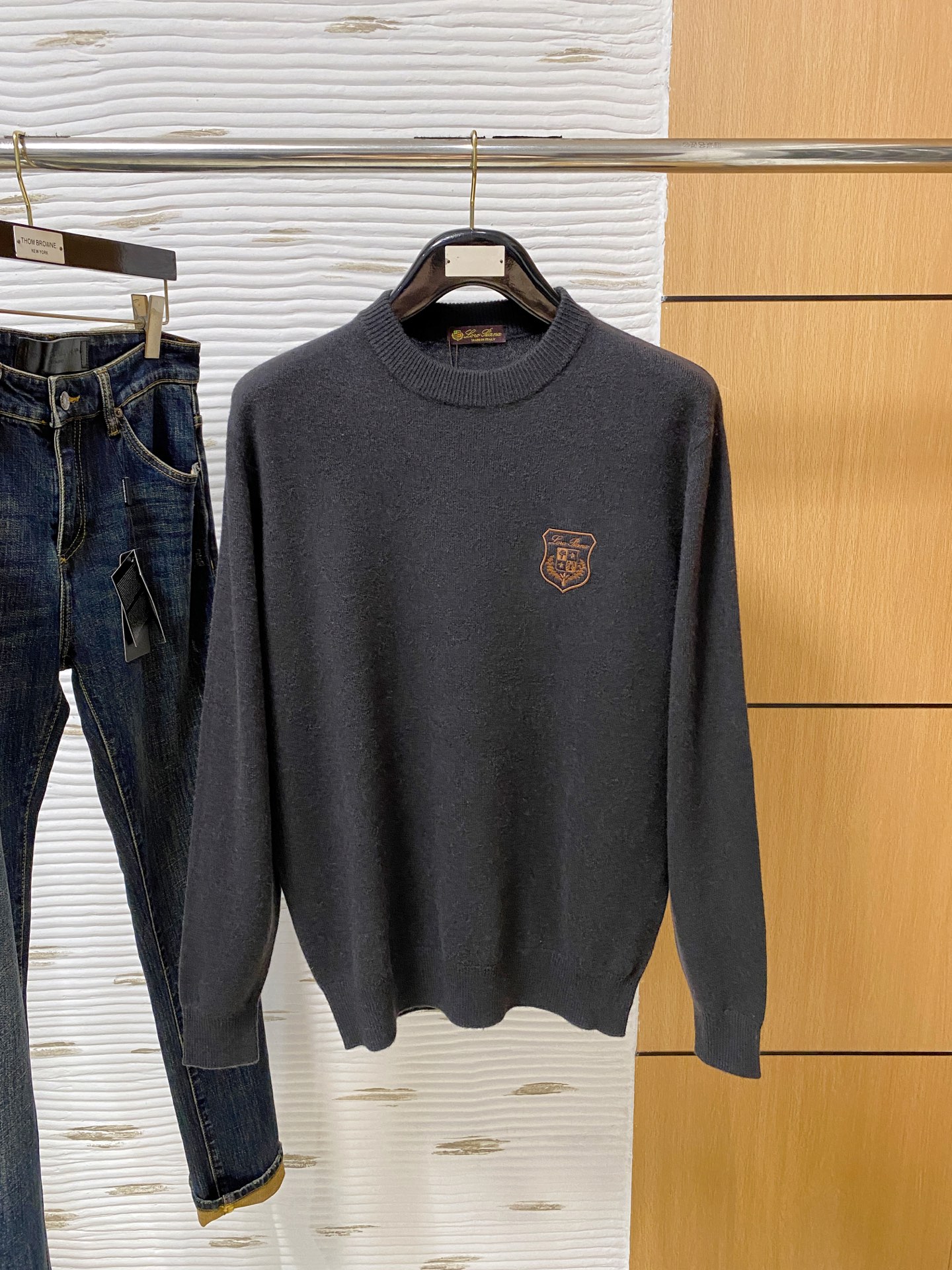 。lP🆕。高端100%美利奴羊毛 保暖更抗起球，秋冬新款高端羊毛套头针织毛衣，时尚刺绣图案提花时尚休闲织