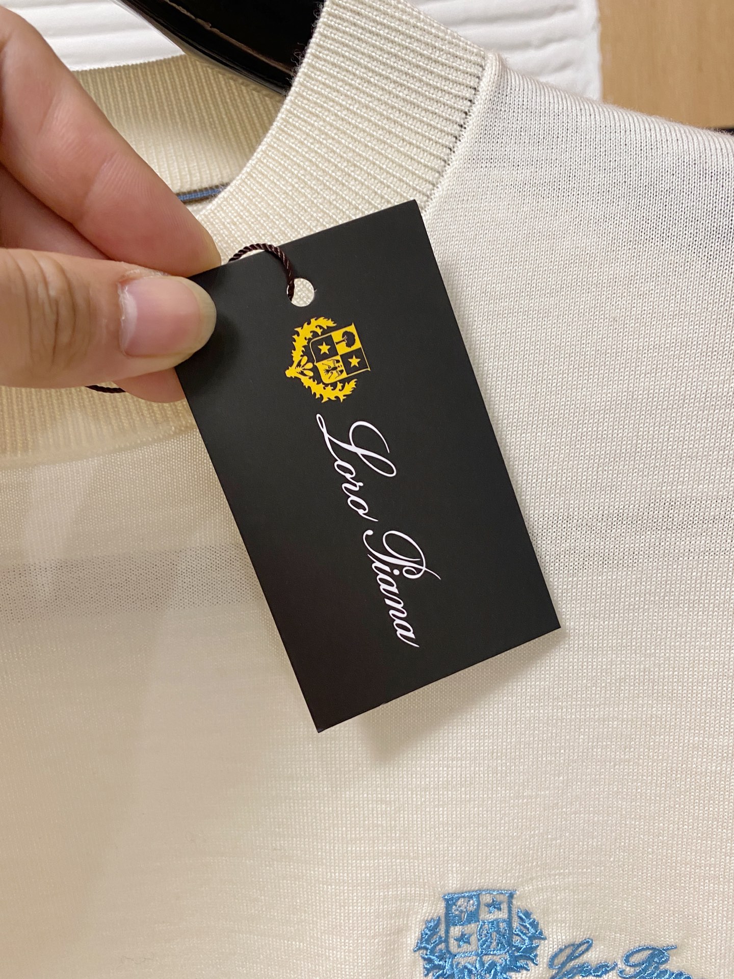  lP🆕。高端100%细美利奴羊毛 保暖更抗起球，秋冬新款高端羊毛套头针织毛衣，时尚刺绣图案提花时尚休闲