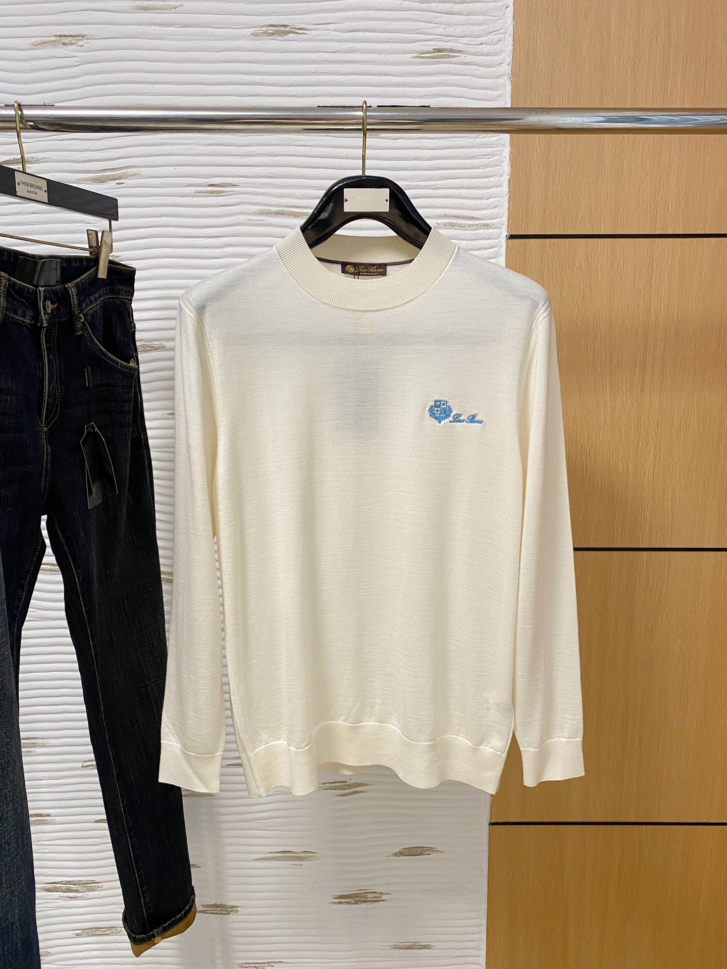  lP🆕。高端100%细美利奴羊毛 保暖更抗起球，秋冬新款高端羊毛套头针织毛衣，时尚刺绣图案提花时尚休闲