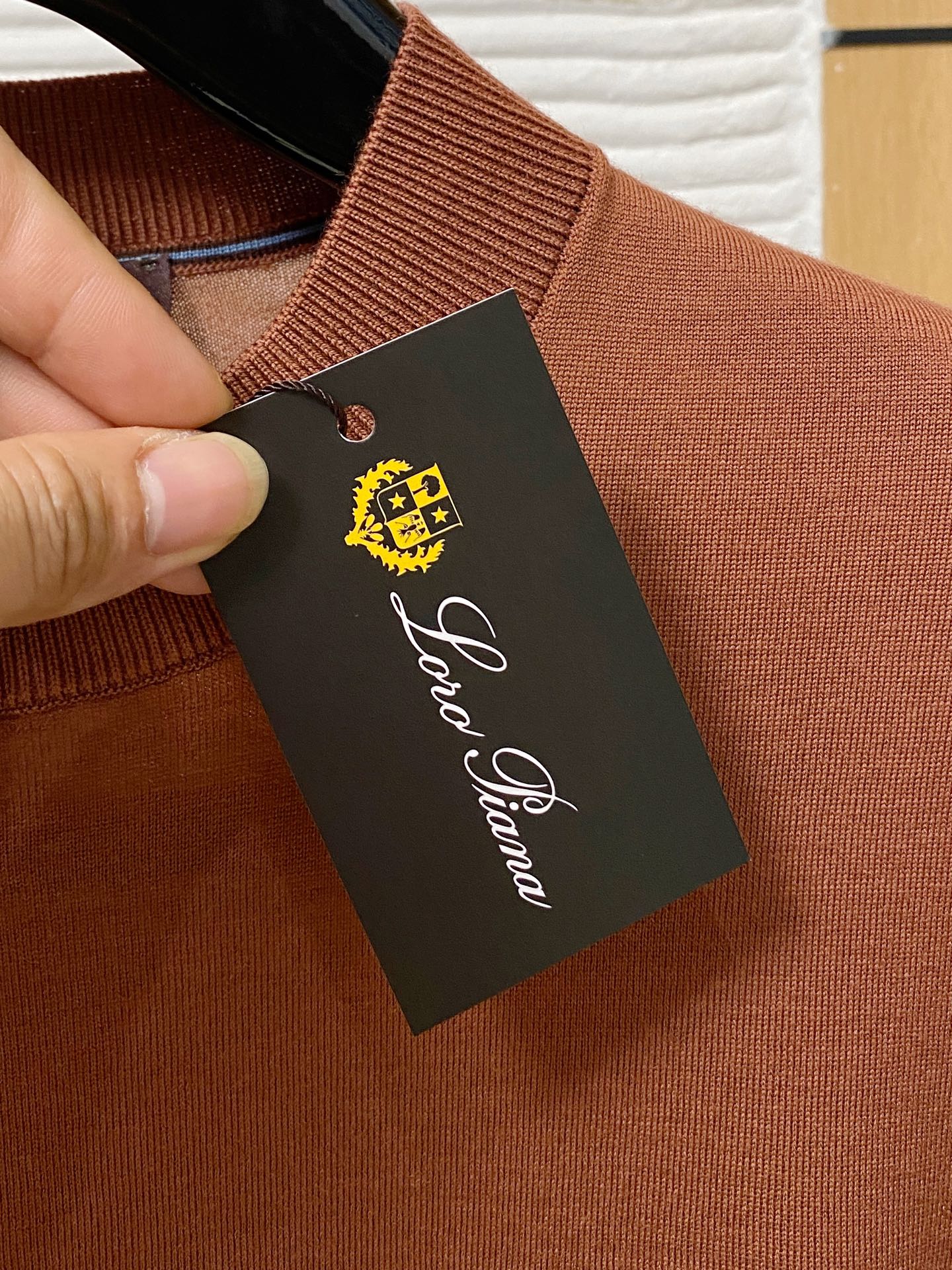  lP🆕。高端100%细美利奴羊毛 保暖更抗起球，秋冬新款高端羊毛套头针织毛衣，时尚刺绣图案提花时尚休闲