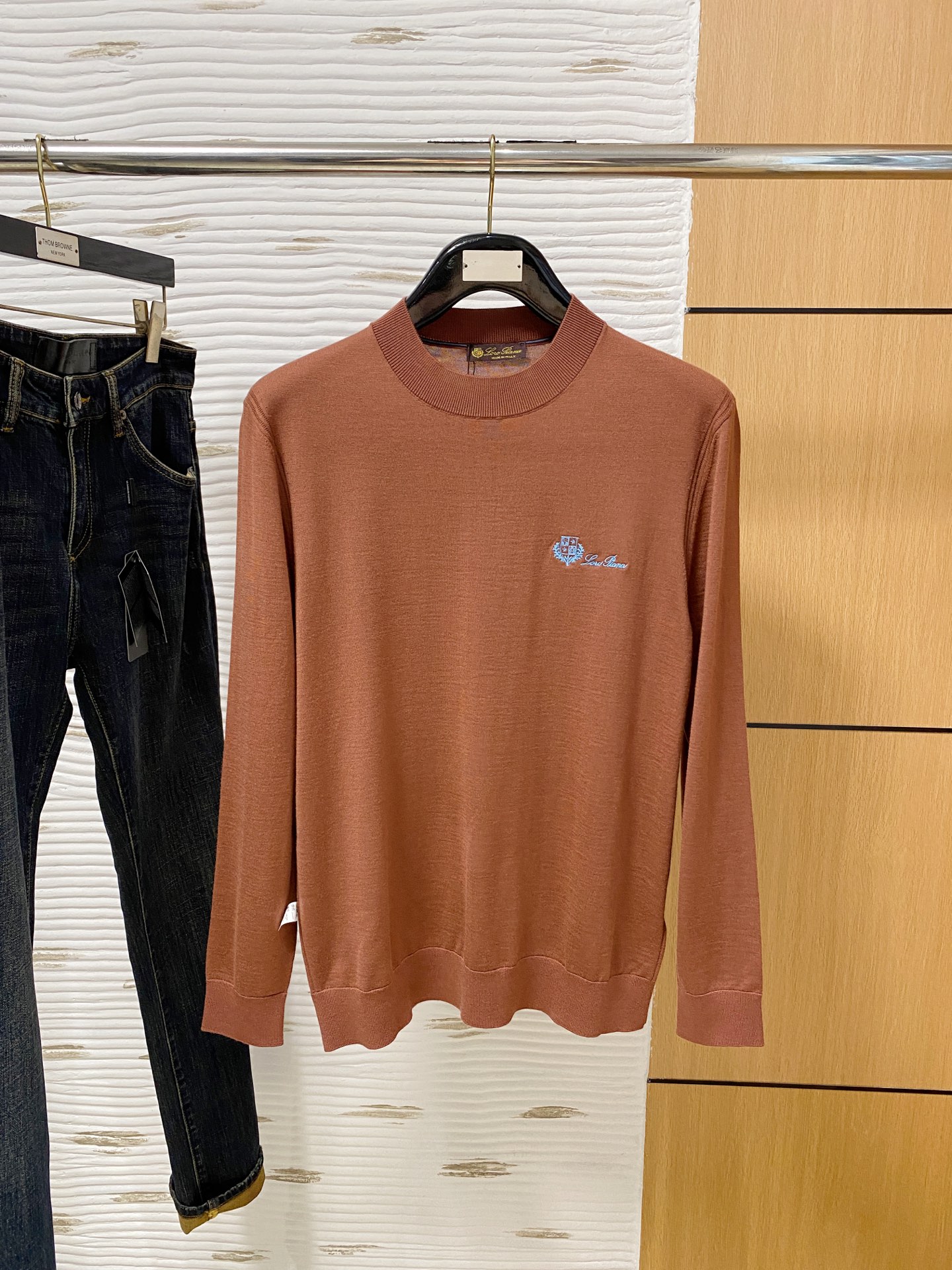  lP🆕。高端100%细美利奴羊毛 保暖更抗起球，秋冬新款高端羊毛套头针织毛衣，时尚刺绣图案提花时尚休闲