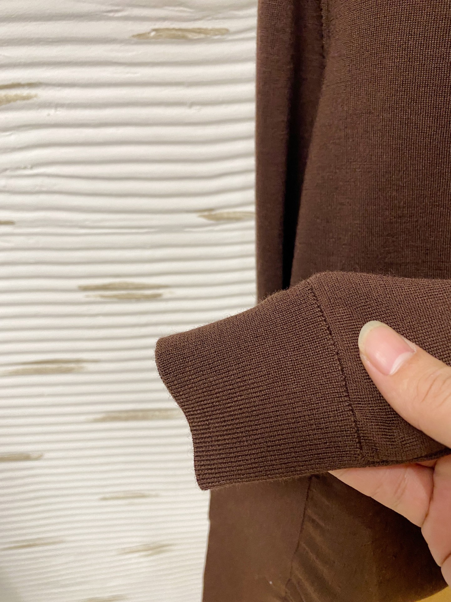  lP🆕。高端100%细美利奴羊毛 保暖更抗起球，秋冬新款高端羊毛套头针织毛衣，时尚刺绣图案提花时尚休闲