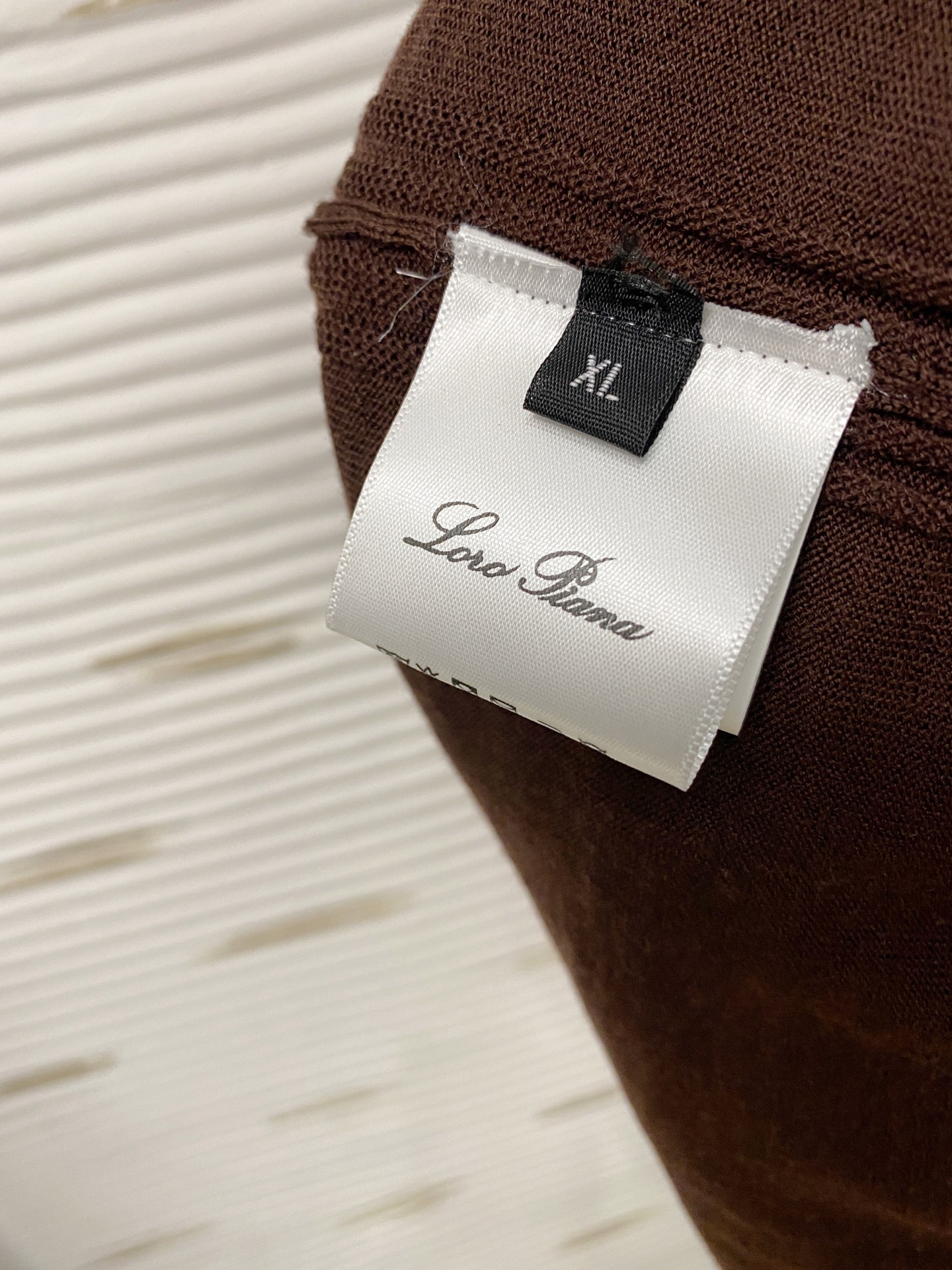  lP🆕。高端100%细美利奴羊毛 保暖更抗起球，秋冬新款高端羊毛套头针织毛衣，时尚刺绣图案提花时尚休闲