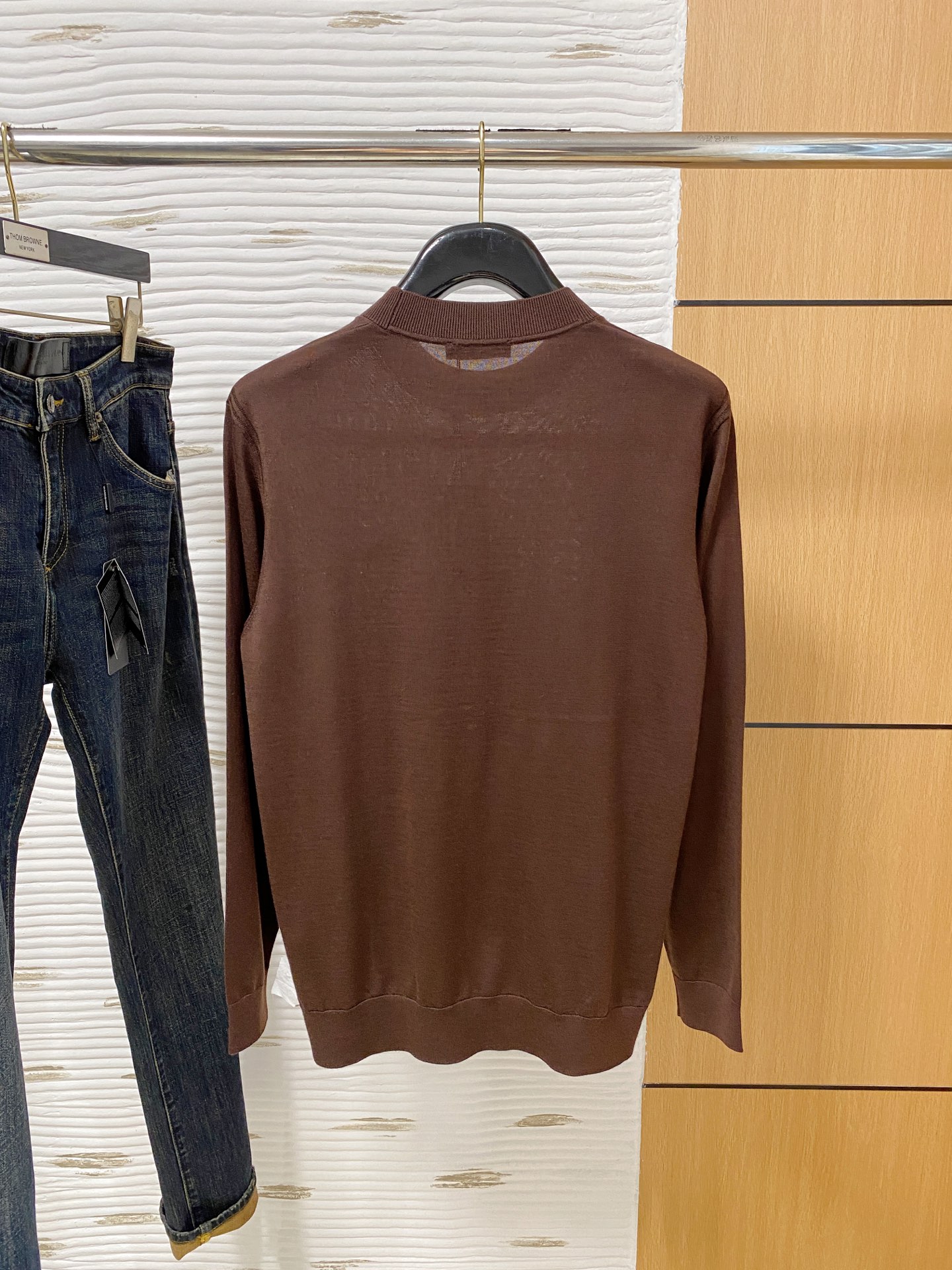  lP🆕。高端100%细美利奴羊毛 保暖更抗起球，秋冬新款高端羊毛套头针织毛衣，时尚刺绣图案提花时尚休闲