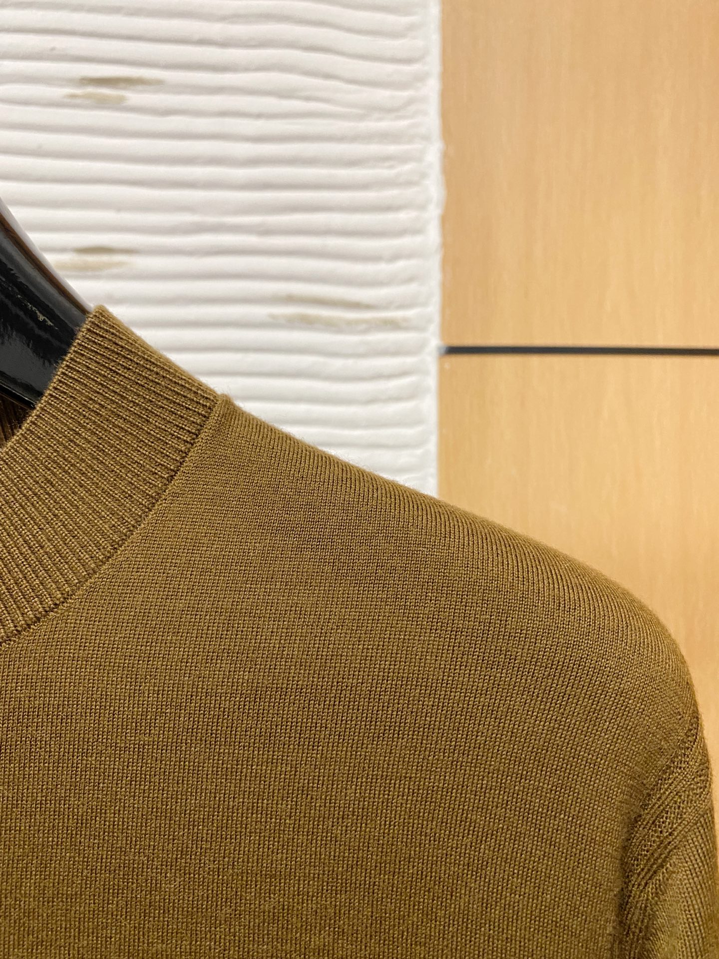  lP🆕。高端100%细美利奴羊毛 保暖更抗起球，秋冬新款高端羊毛套头针织毛衣，时尚刺绣图案提花时尚休闲