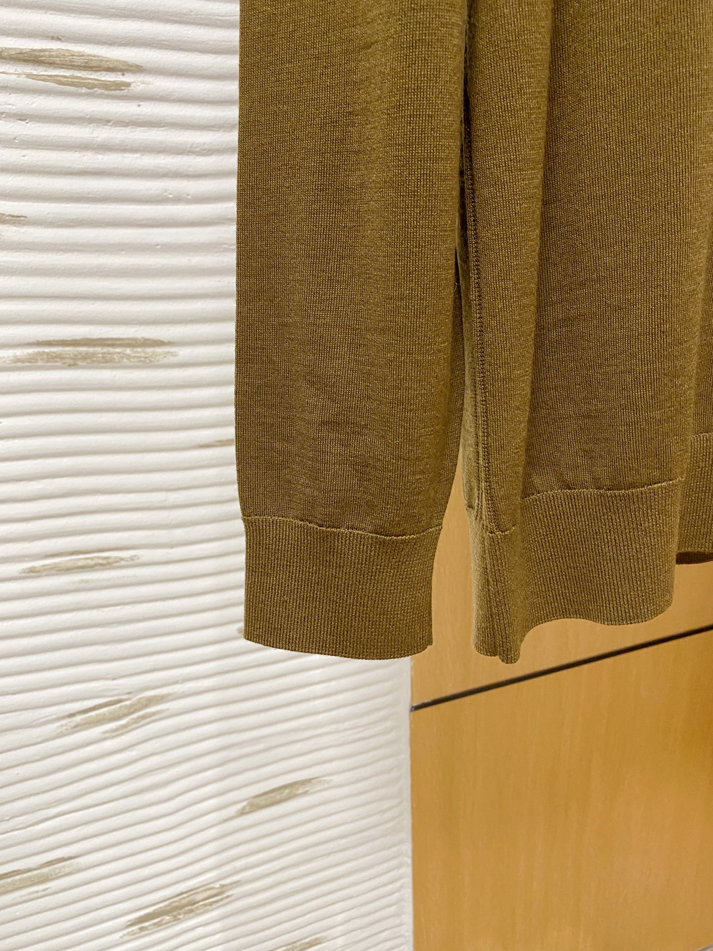  lP🆕。高端100%细美利奴羊毛 保暖更抗起球，秋冬新款高端羊毛套头针织毛衣，时尚刺绣图案提花时尚休闲