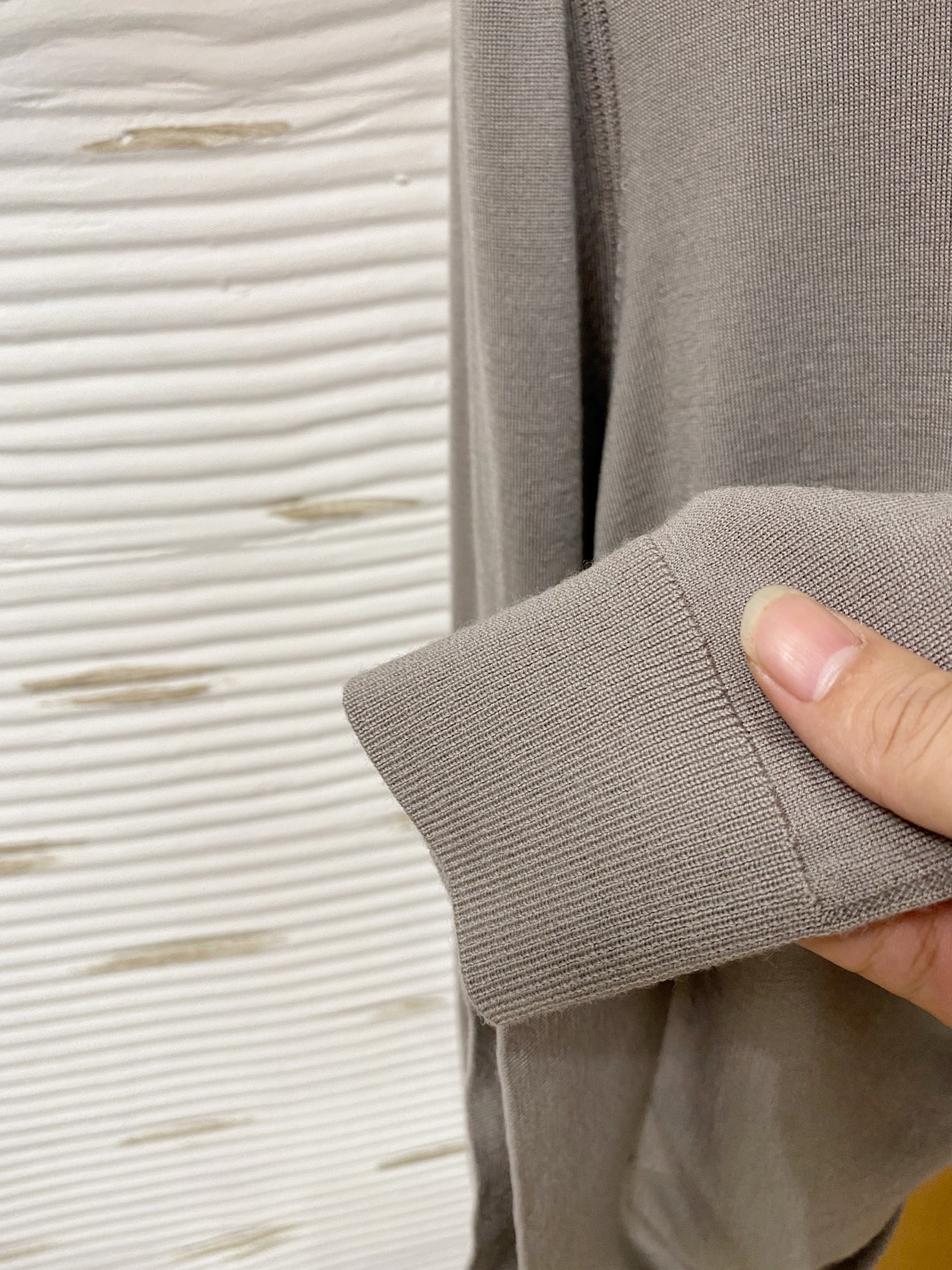  lP🆕。高端100%细美利奴羊毛 保暖更抗起球，秋冬新款高端羊毛套头针织毛衣，时尚刺绣图案提花时尚休闲