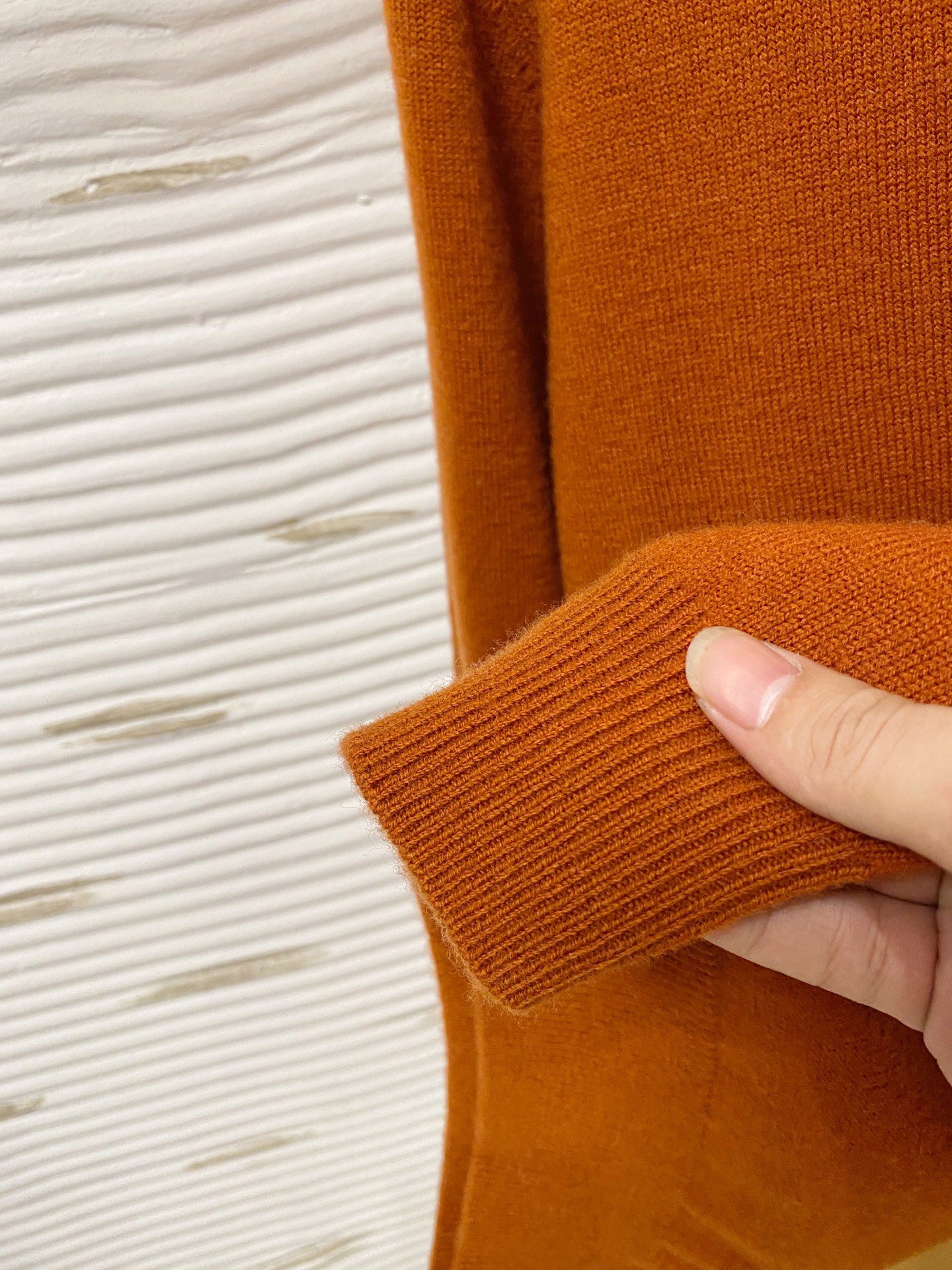 。lP🆕。高端100%美利奴羊毛 保暖更抗起球，秋冬新款高端羊毛套头针织毛衣，时尚刺绣图案提花时尚休闲织