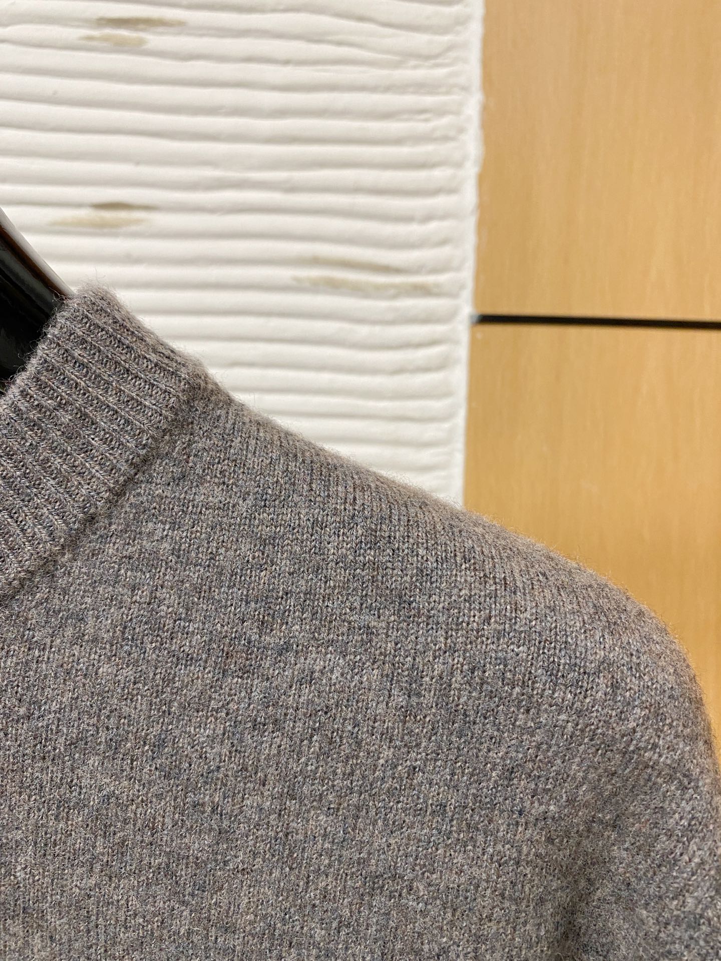 。lP🆕。高端100%美利奴羊毛 保暖更抗起球，秋冬新款高端羊毛套头针织毛衣，时尚刺绣图案提花时尚休闲织