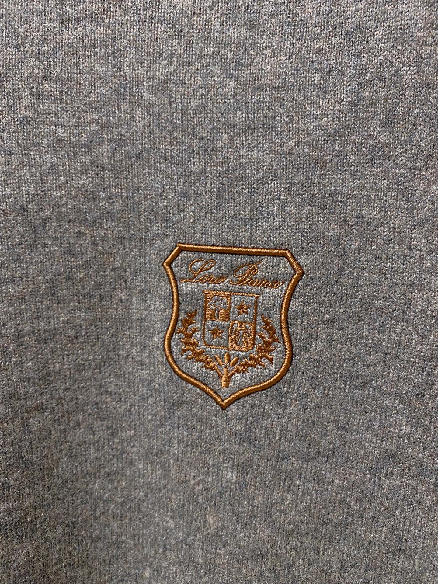 。lP🆕。高端100%美利奴羊毛 保暖更抗起球，秋冬新款高端羊毛套头针织毛衣，时尚刺绣图案提花时尚休闲织