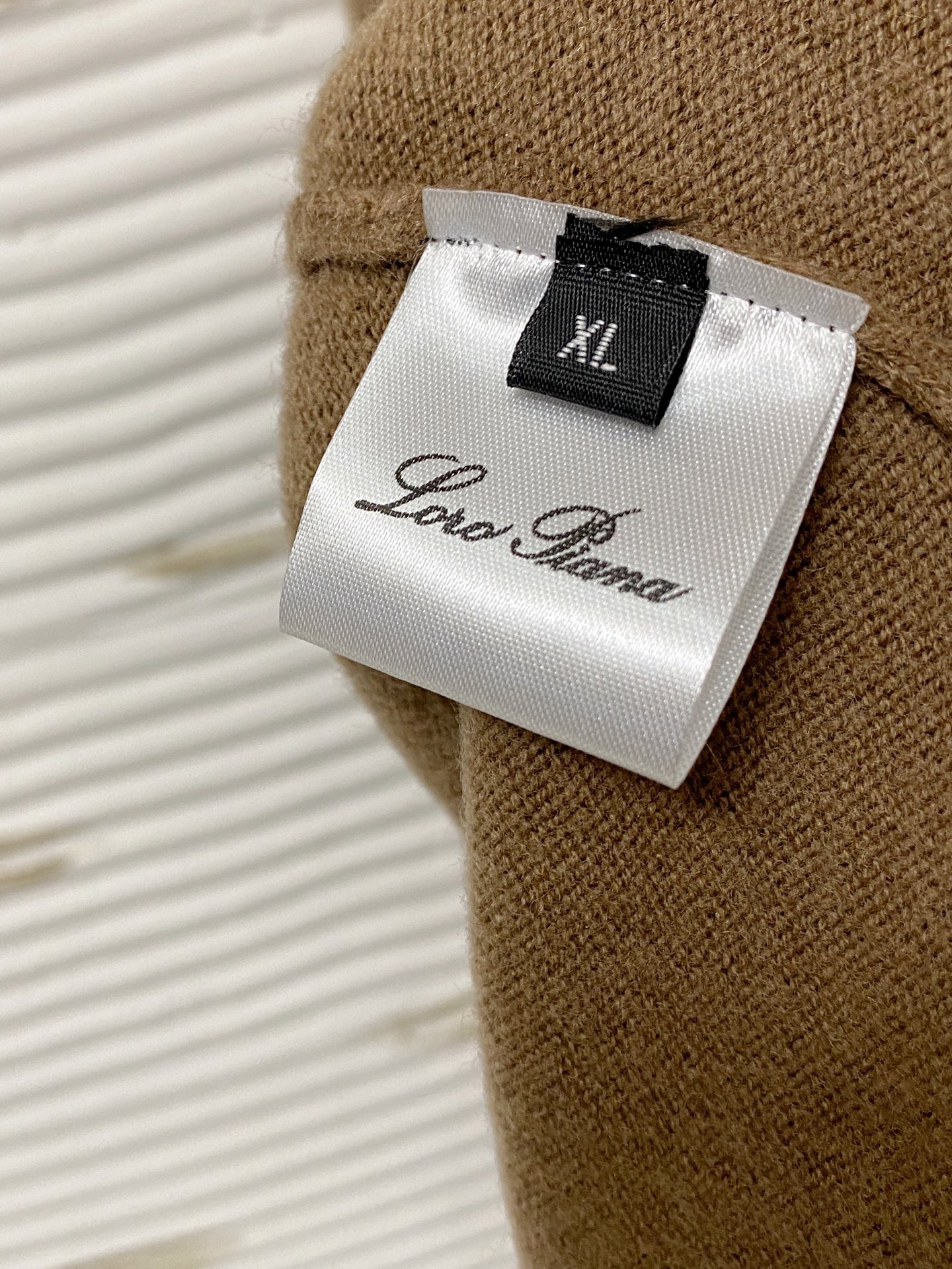 。lP🆕。高端100%美利奴羊毛 保暖更抗起球，秋冬新款高端羊毛套头针织毛衣，时尚刺绣图案提花时尚休闲织