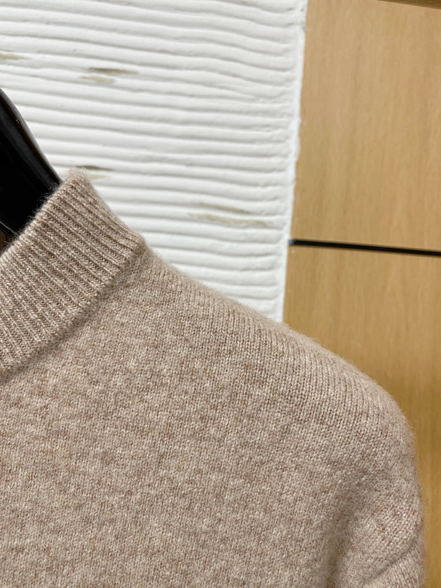 。lP🆕。高端100%美利奴羊毛 保暖更抗起球，秋冬新款高端羊毛套头针织毛衣，时尚刺绣图案提花时尚休闲织