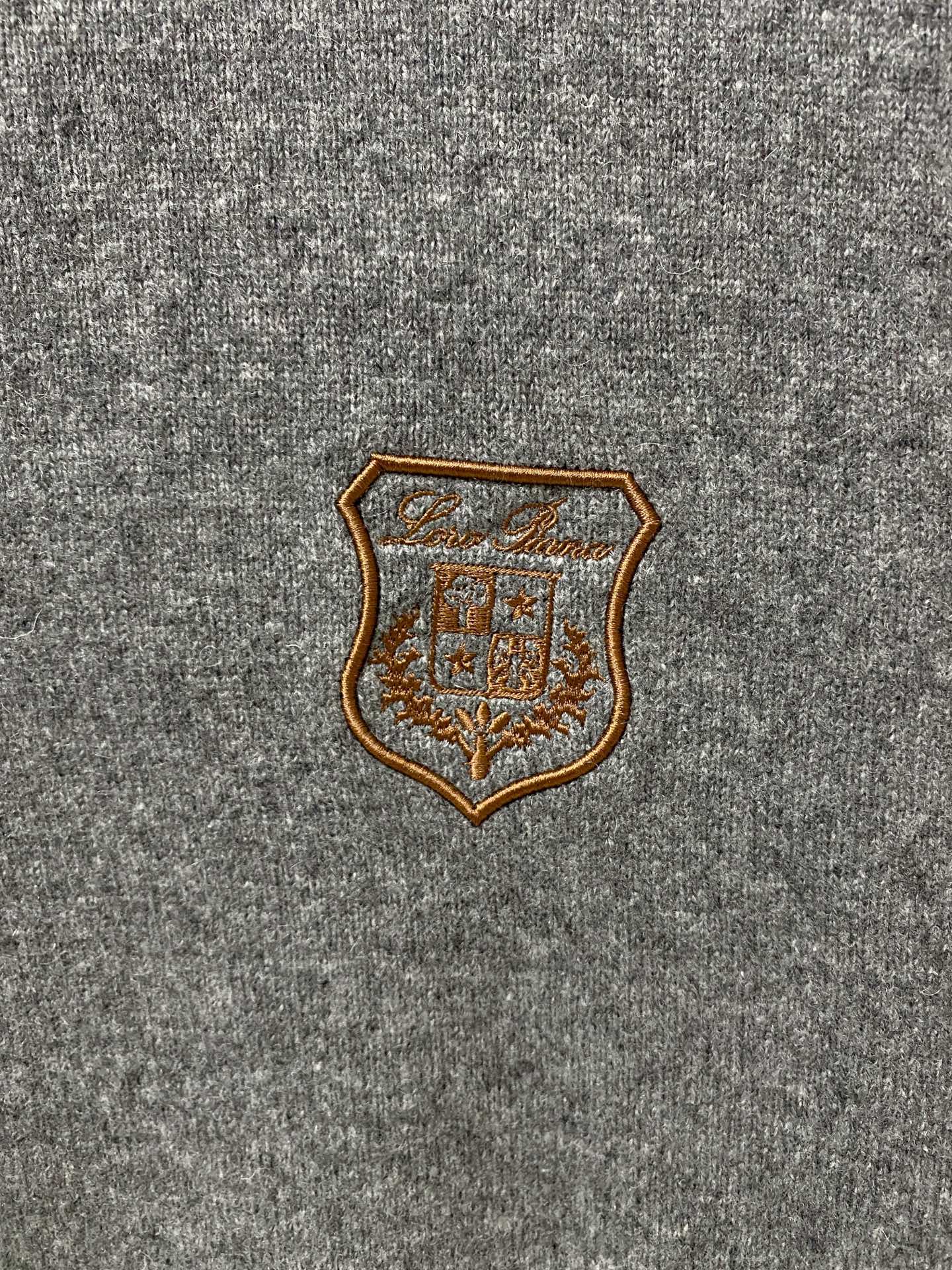 。lP🆕。高端100%美利奴羊毛 保暖更抗起球，秋冬新款高端羊毛套头针织毛衣，时尚刺绣图案提花时尚休闲织