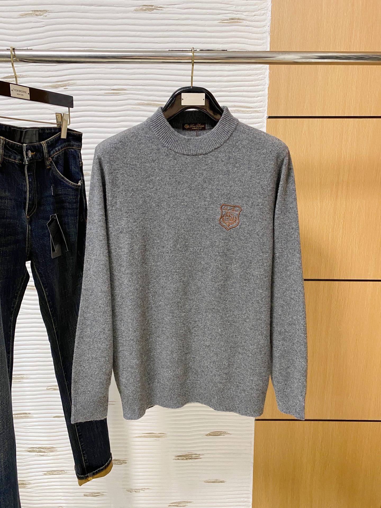 。lP🆕。高端100%美利奴羊毛 保暖更抗起球，秋冬新款高端羊毛套头针织毛衣，时尚刺绣图案提花时尚休闲织