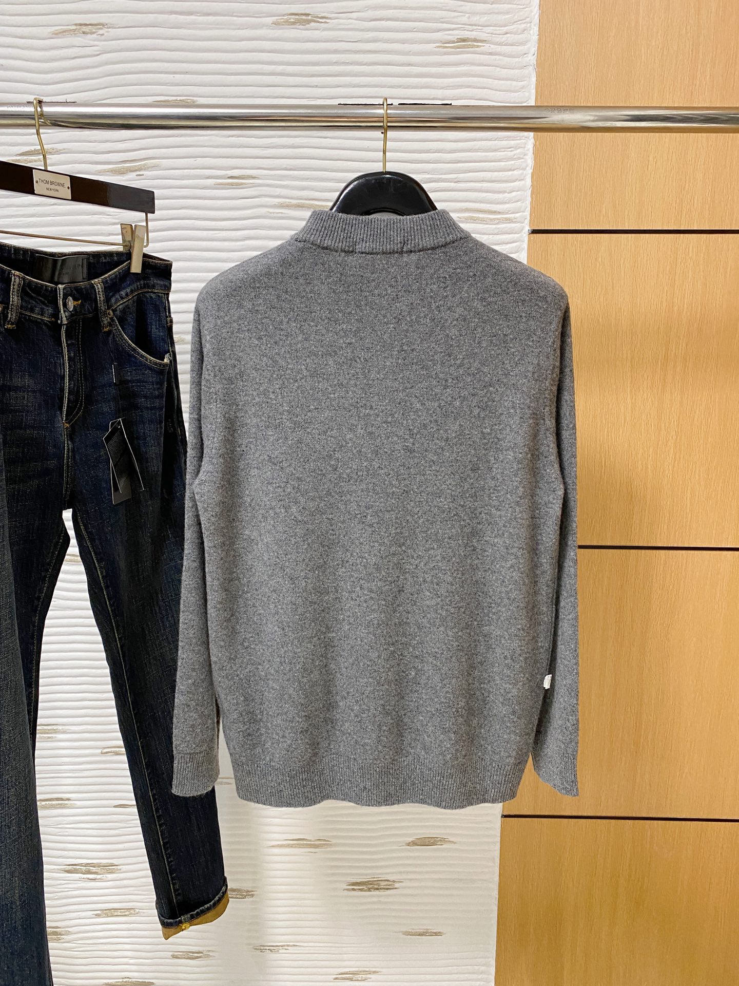 。lP🆕。高端100%美利奴羊毛 保暖更抗起球，秋冬新款高端羊毛套头针织毛衣，时尚刺绣图案提花时尚休闲织