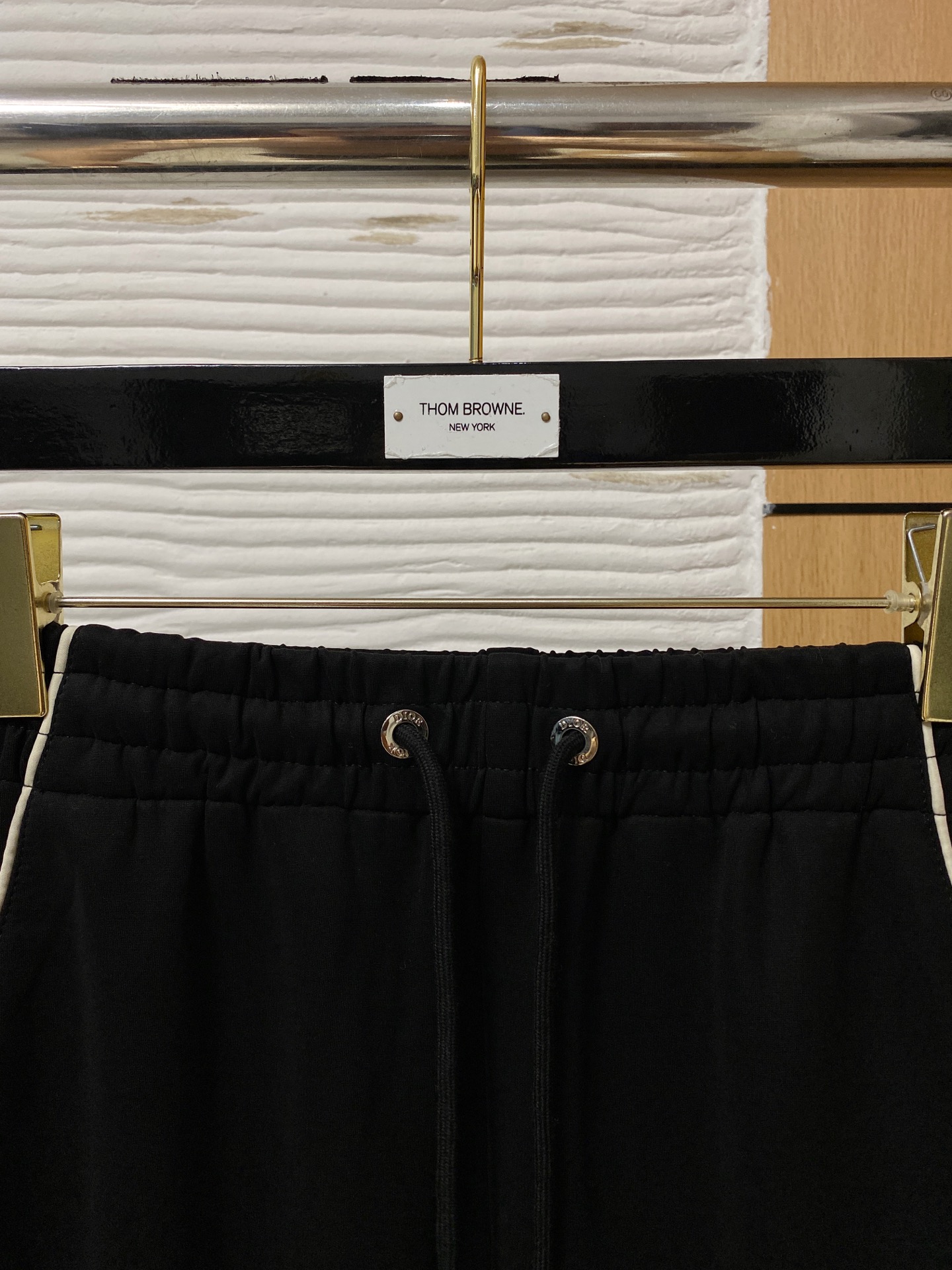  
迪奥  2025ss秋冬新品 男士精品休闲裤顶级面料休闲裤，最新款上身版型无敌正!绝对可以闭眼收的一