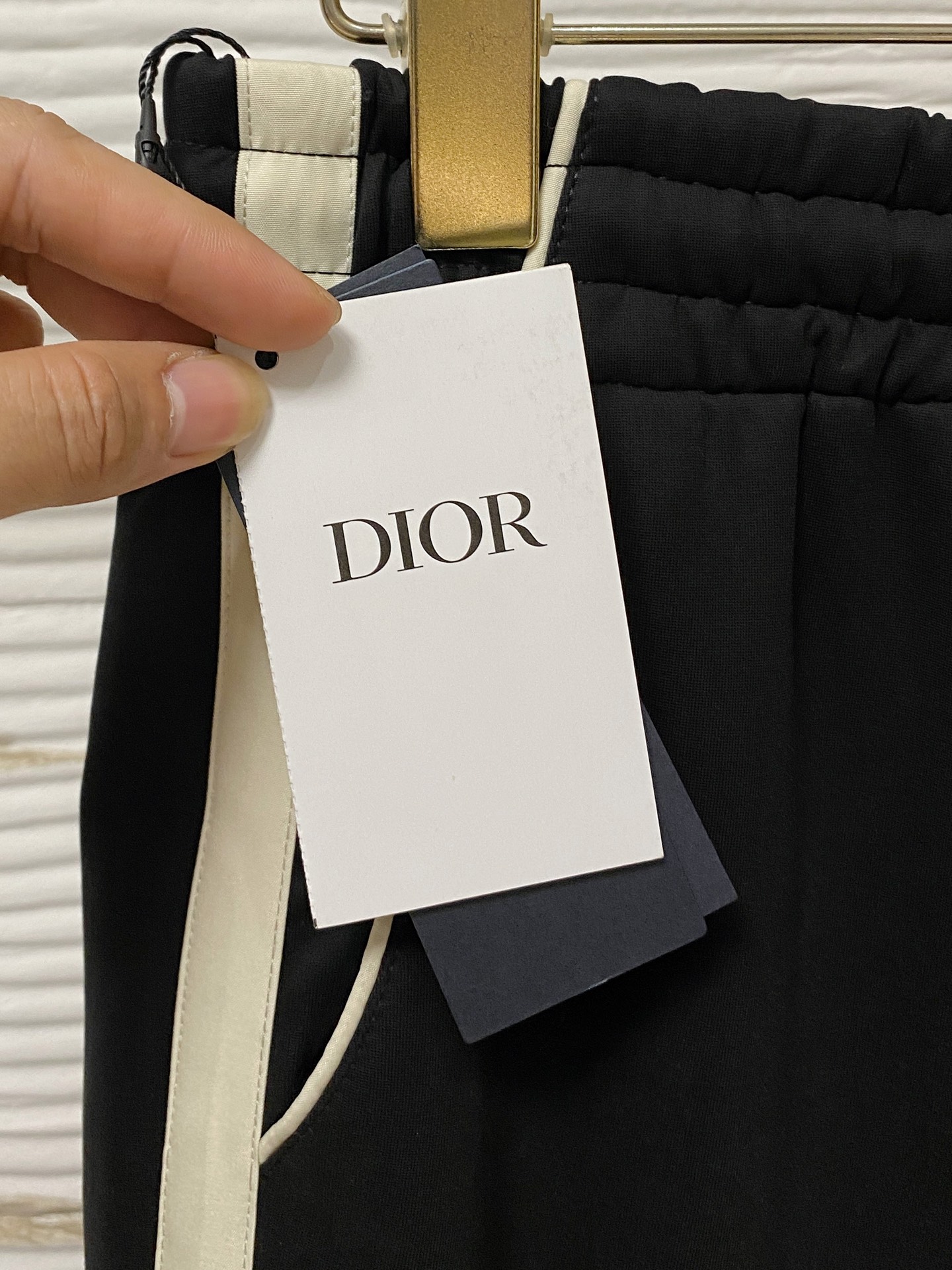  
迪奥  2025ss秋冬新品 男士精品休闲裤顶级面料休闲裤，最新款上身版型无敌正!绝对可以闭眼收的一