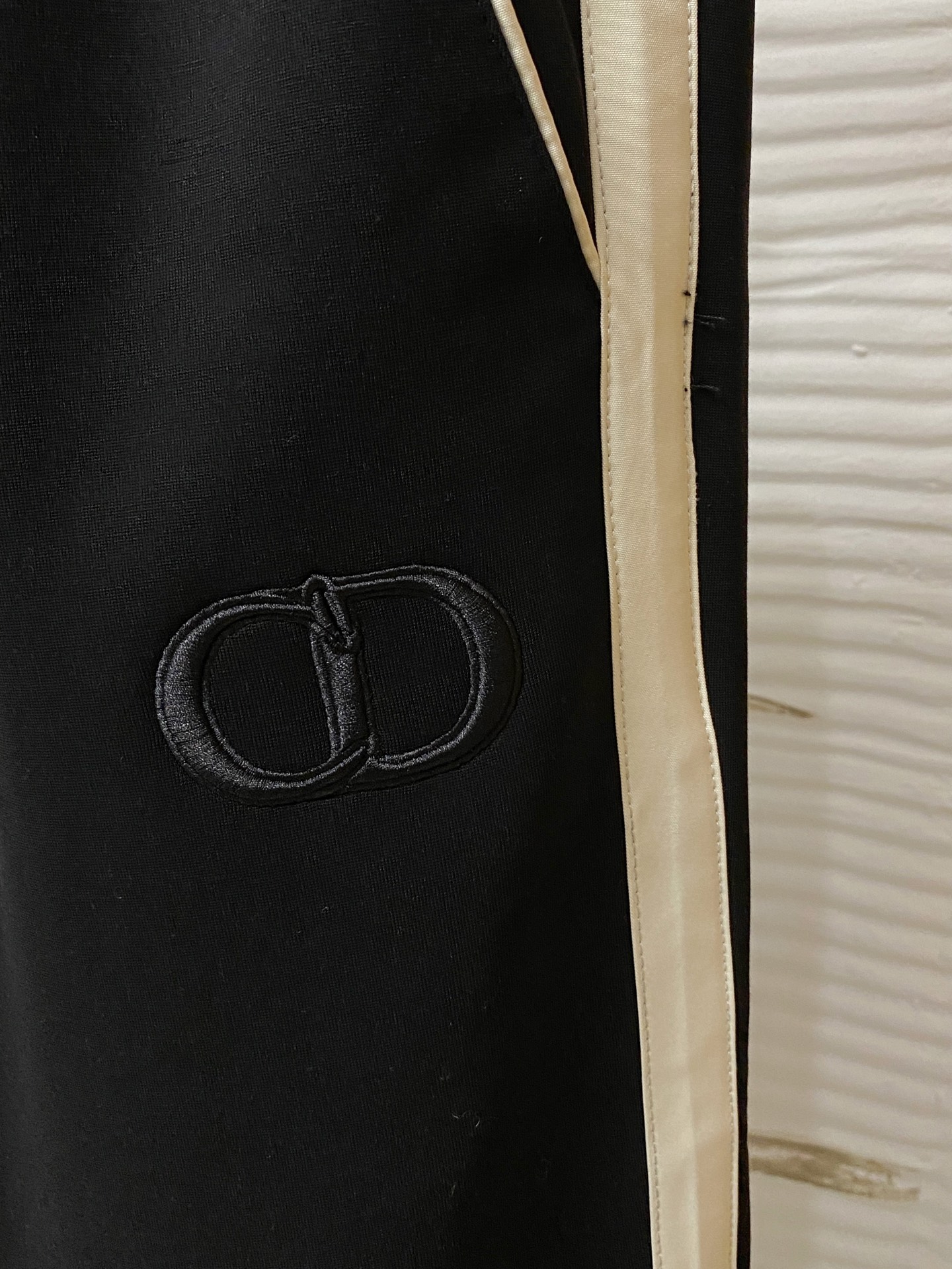  
迪奥  2025ss秋冬新品 男士精品休闲裤顶级面料休闲裤，最新款上身版型无敌正!绝对可以闭眼收的一